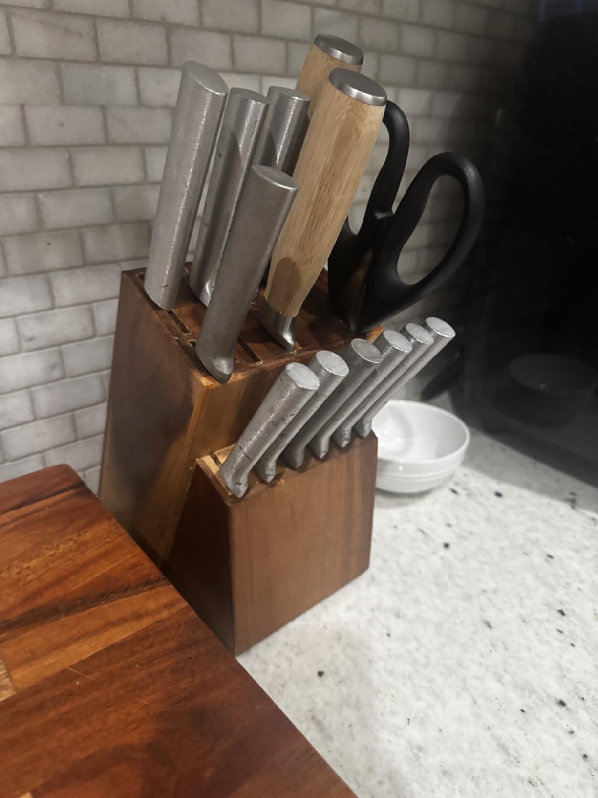 Coninx Acacia Wood Kitchen Knife Block - 15 Slots Knife Holder - Professional Quality Wood Knife Organizer - Secure Knife Stand To Keep Knives Neat & Sharp - Knife Blocks for Kitchen Knife Storage customer photo 1