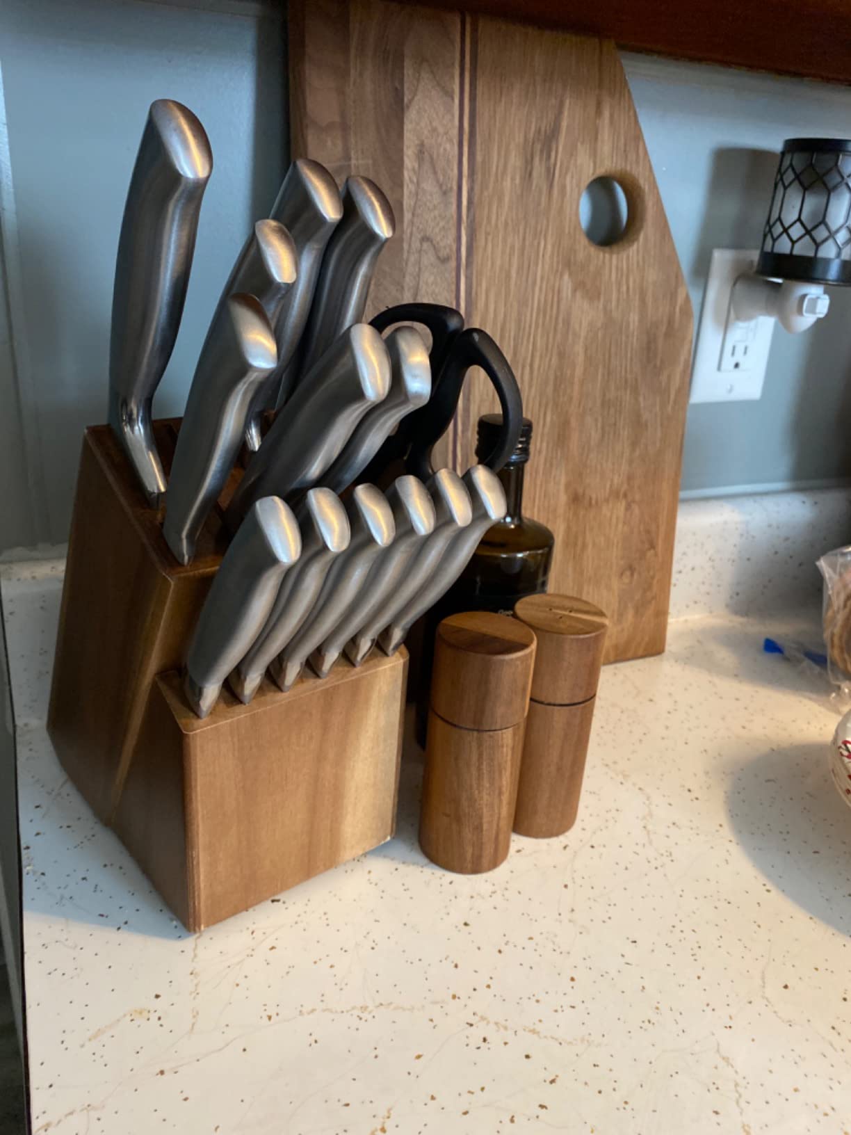 Coninx Acacia Wood Kitchen Knife Block - 15 Slots Knife Holder - Professional Quality Wood Knife Organizer - Secure Knife Stand To Keep Knives Neat & Sharp - Knife Blocks for Kitchen Knife Storage customer photo 2