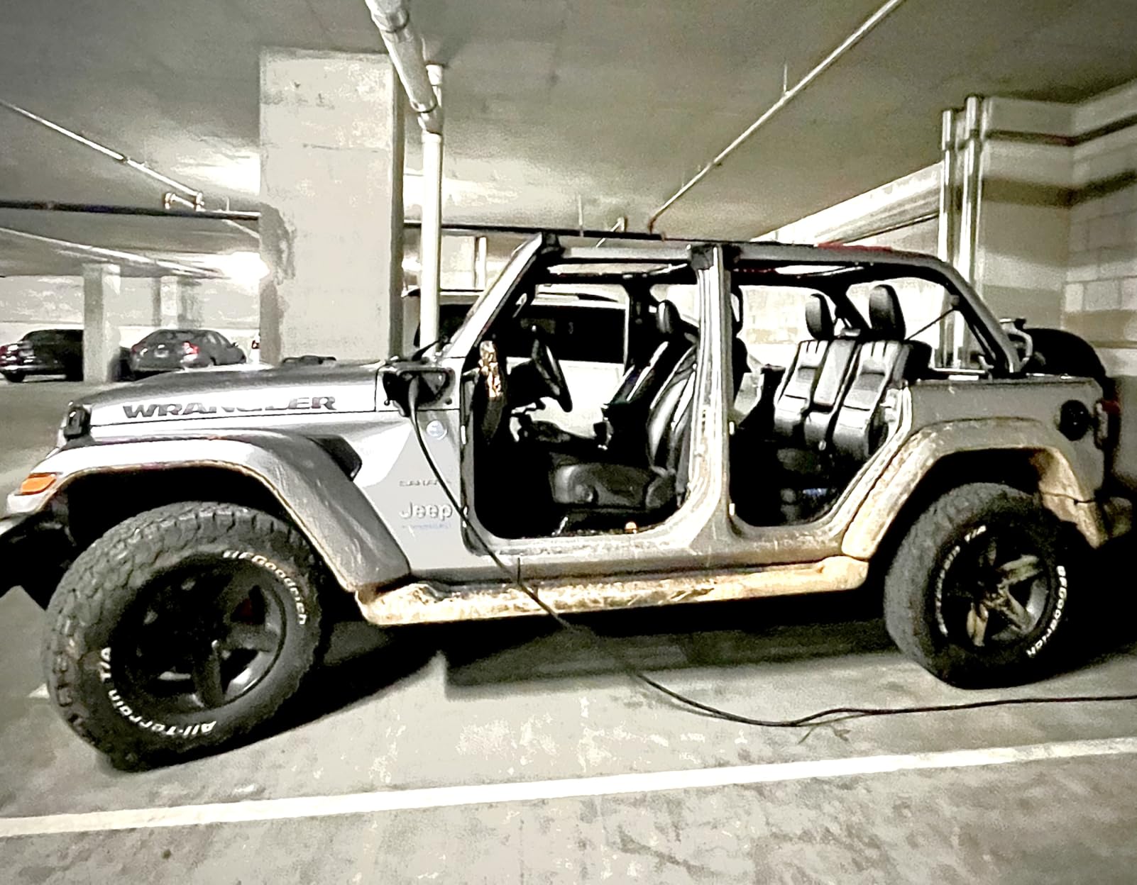 BFGoodrich All Terrain T/A KO2 Radial Car Tire for Light Trucks, SUVs, and Crossovers, 35x12.50R17/E 121R LRE customer photo 1