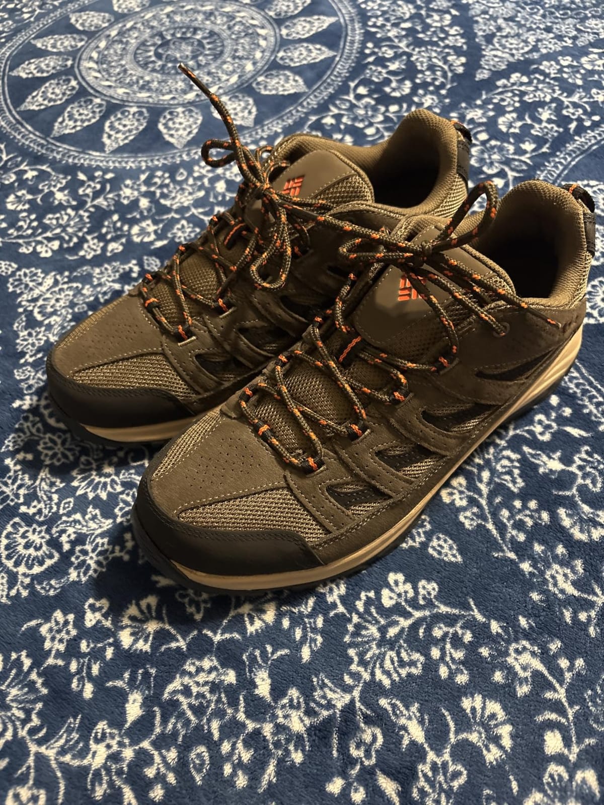 Columbia Men’s Crestwood Hiking Boots customer photo 1