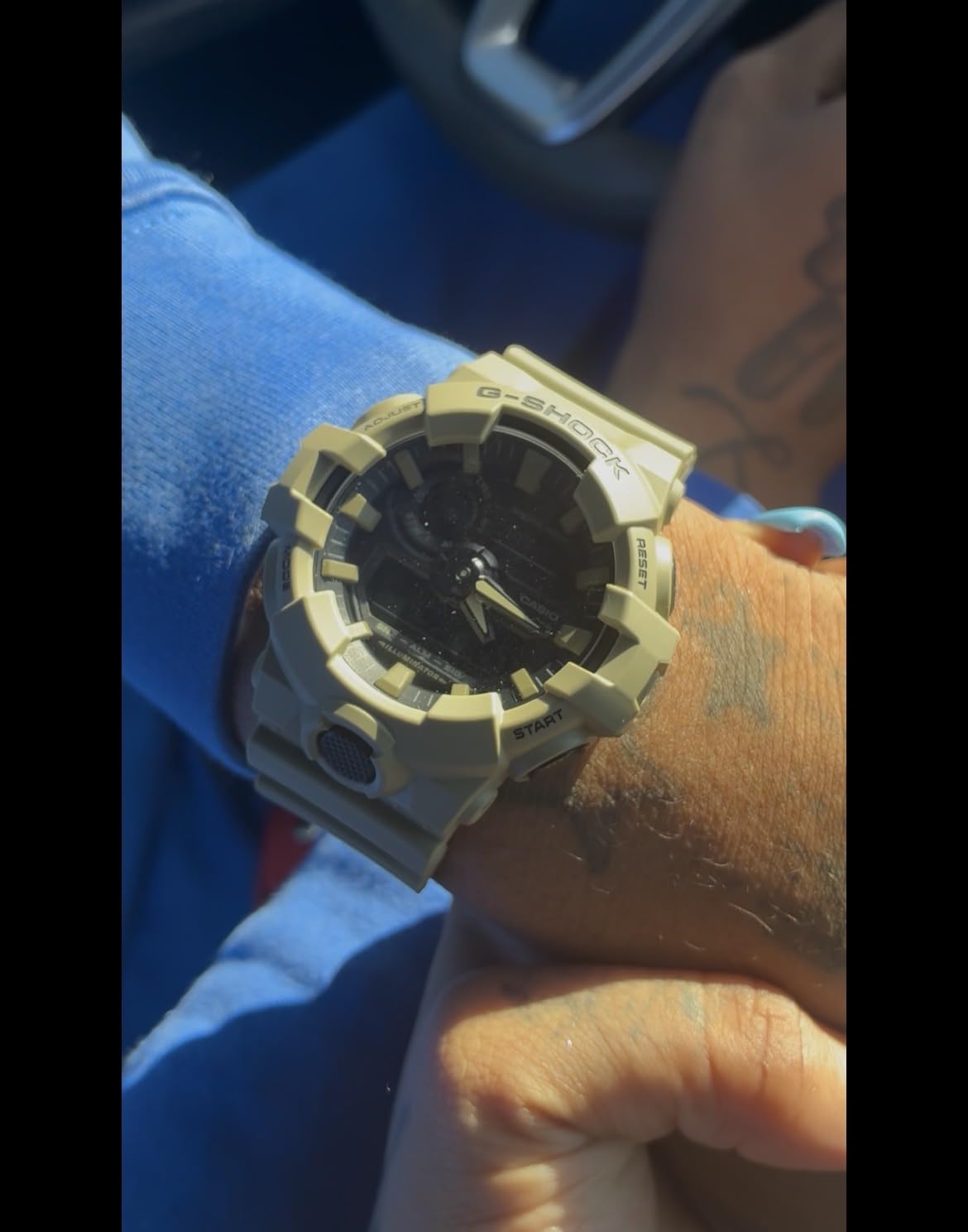 Casio Men's 700UC Series G-Shock Quartz 200M WR Shock Resistant Resin Strap and Case customer photo 1