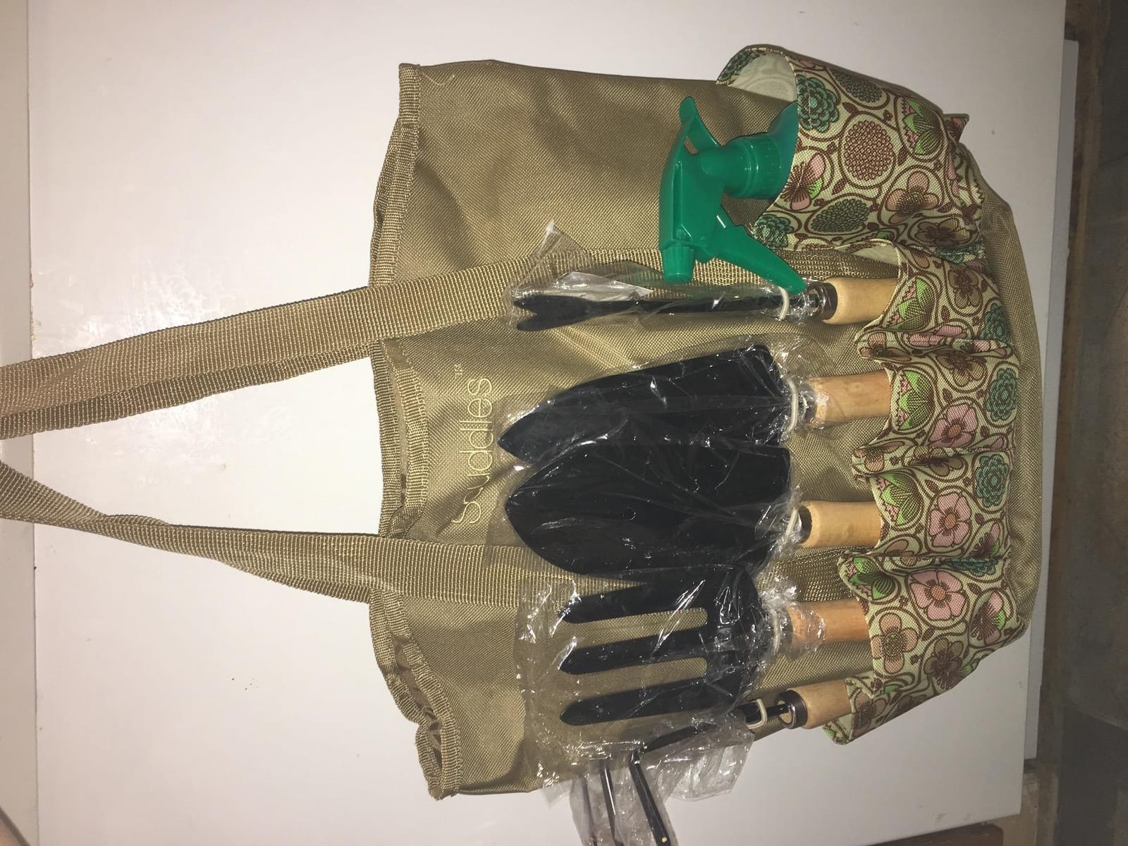 Scuddles 8-Piece Garden Tool Set with Bag customer photo 2