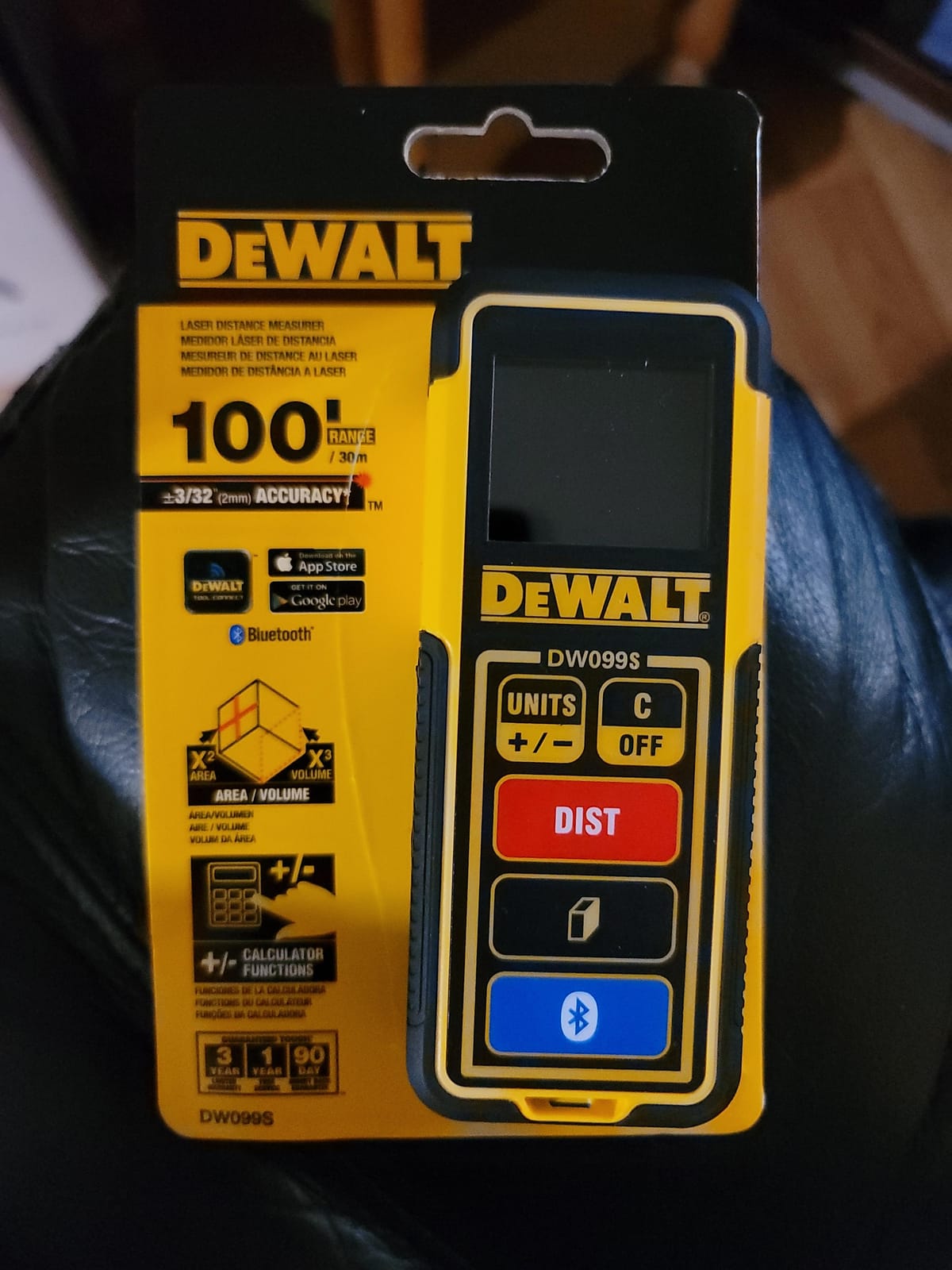 DEWALT Laser Measure Tool/Distance Meter, 100-Feet with Bluetooth (DW099S) customer photo 2