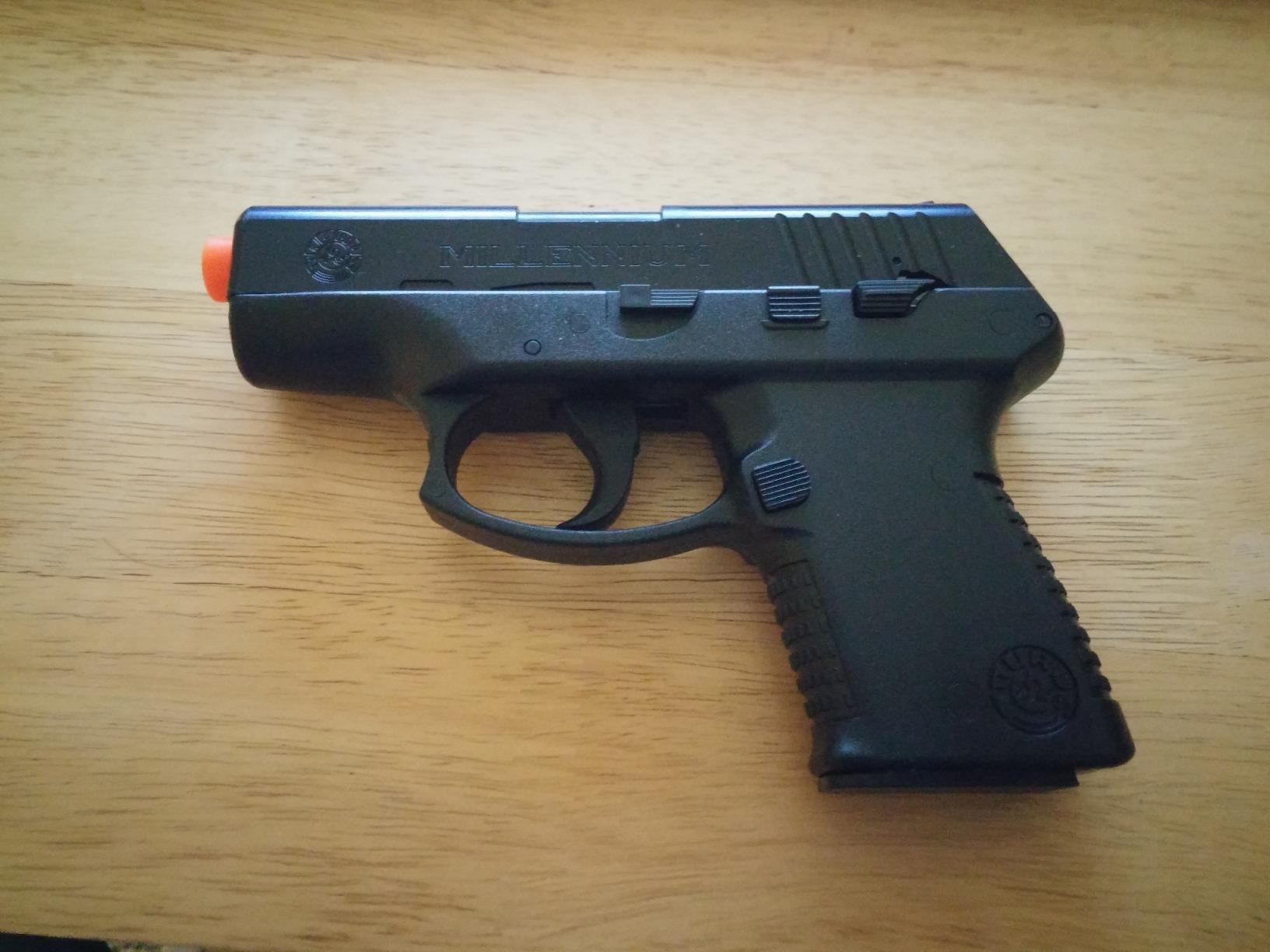 Taurus Millennium PT-111 Spring Powered Airsoft Pistol, Black, 180 FPS customer photo 1
