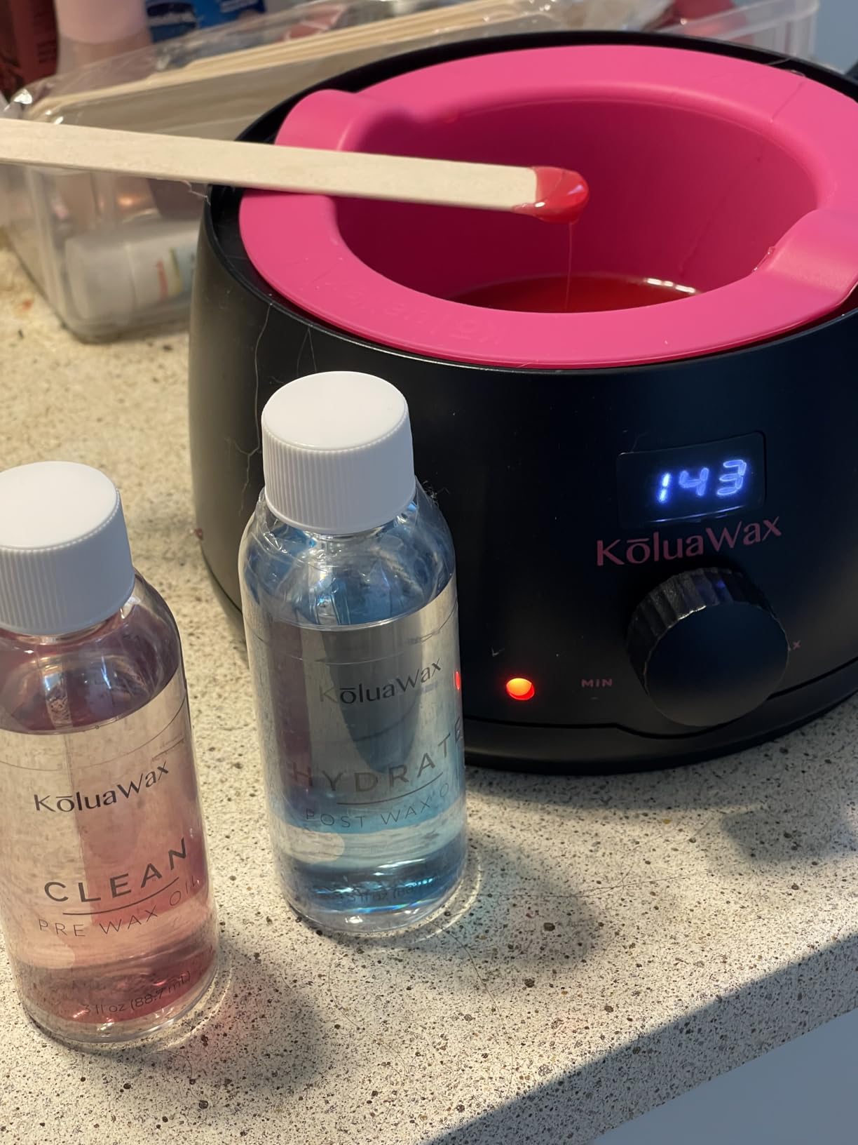KoluaWax Waxing Kit Hair Removal For Men & Women Beginner Friendly - Black customer photo 1
