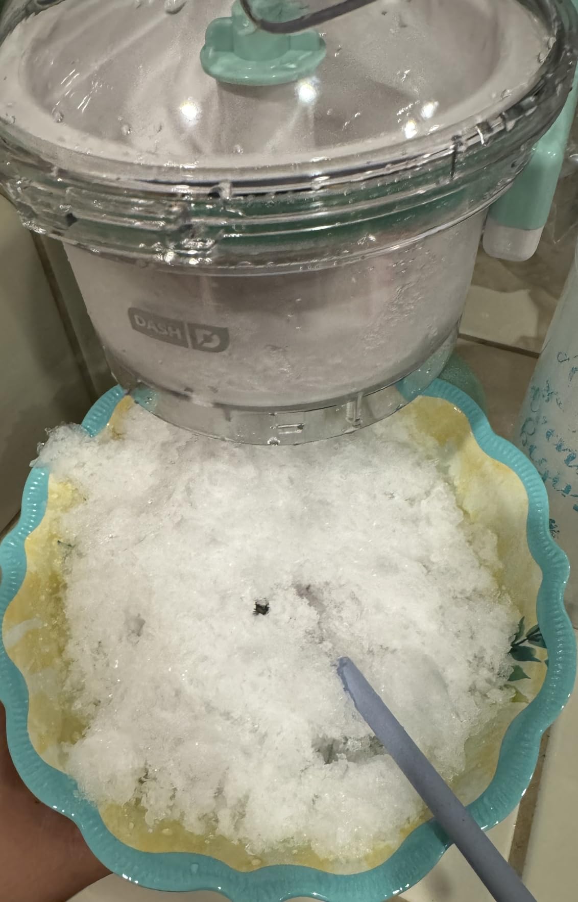 Dash Shaved Ice Maker - Frozen Dessert Maker for Snow Cones, Slushies, Cocktails & More - Easy to Use & Clean - Space-Saving Design - Aqua customer photo 1