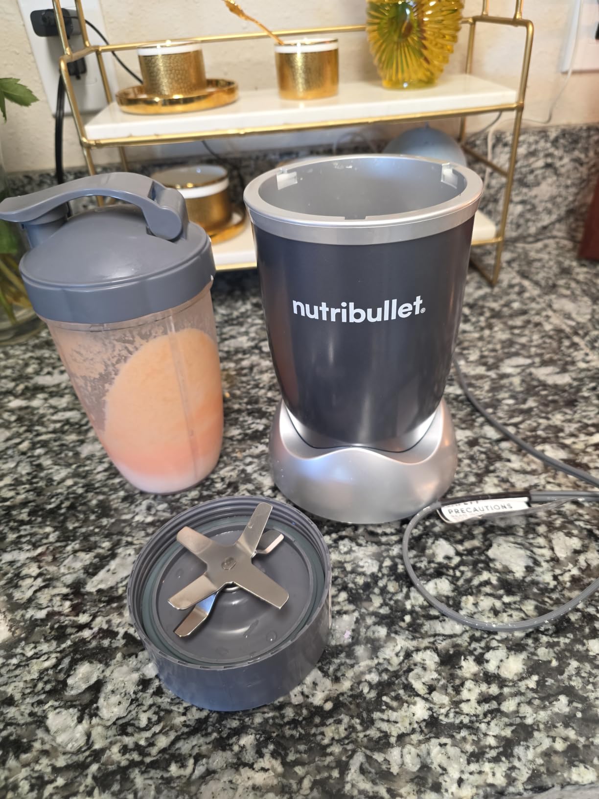 nutribullet Personal Blender for Shakes, Smoothies, Food Prep, and Frozen Blending, 24 Ounces, 700 Peak Watt,Dark Gray customer photo 1