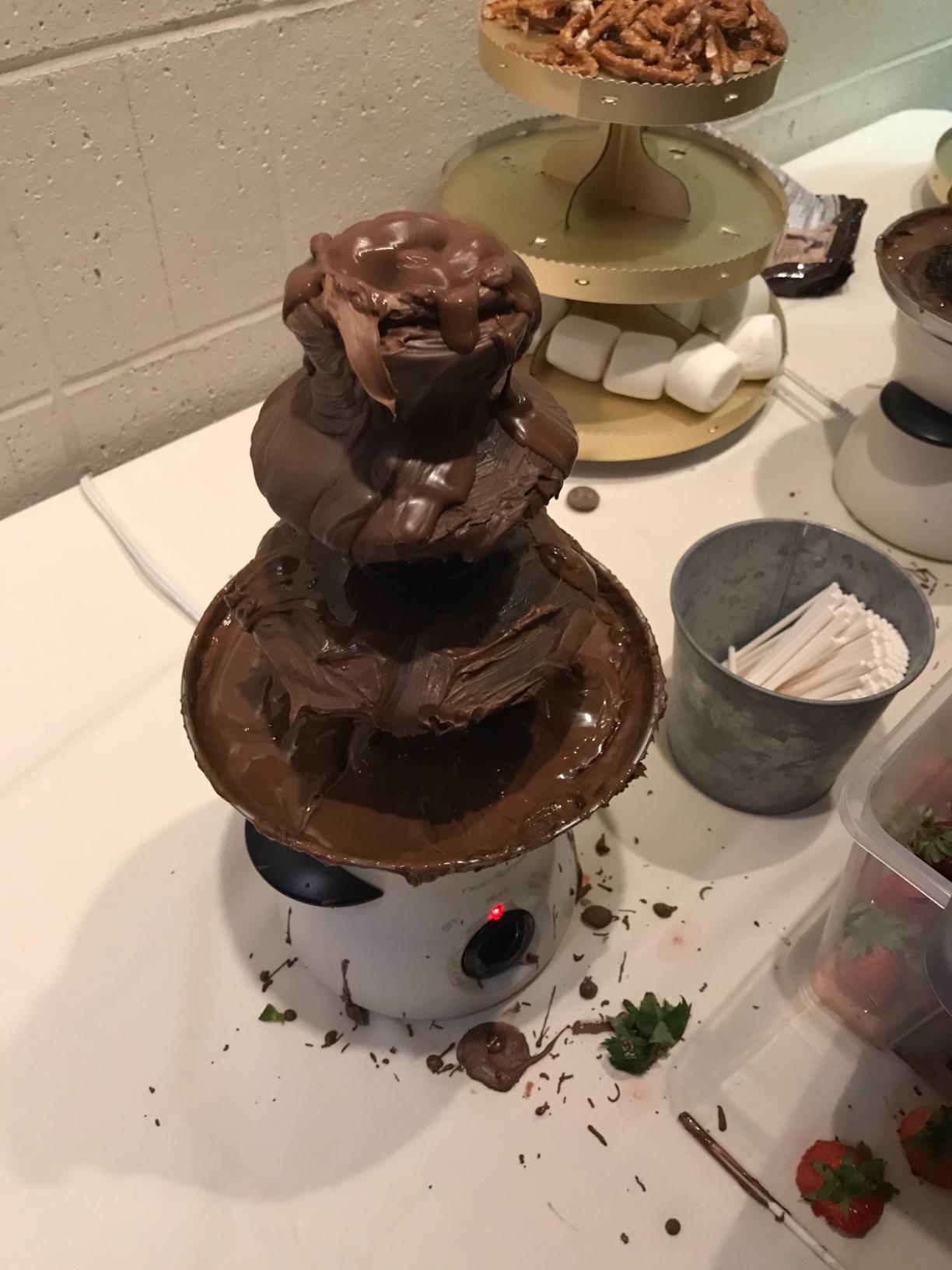 NutriChef Electric 3 Tier Chocolate Fondue Fountain | Countertop Chocolate Melter & Warmer Pot | Easy-to-Clean, Perfect for Dipping Strawberries, Marshmallows & Fruit | Pot Capacity 16 OZ customer photo 1