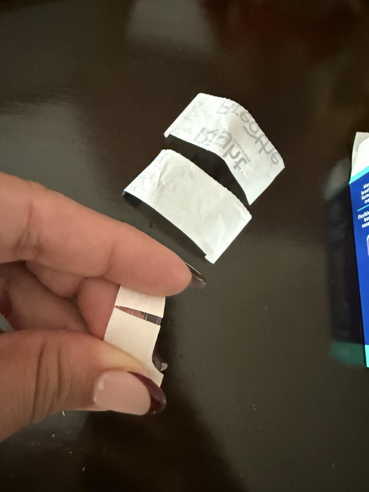 Breathe Right Nasal Strips, Relieves Nasal Congestion, Extra Strength Clear customer photo 1