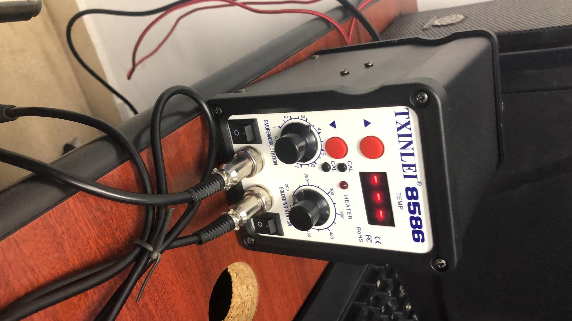 8586 110V Solder Station, 2 in 1 Digital Display SMD Hot Air Rework Station and Soldering Iron, 12pcs Different Soldering Tips, Tweezers,Desoldering Pump,700W 480℃ customer photo 2