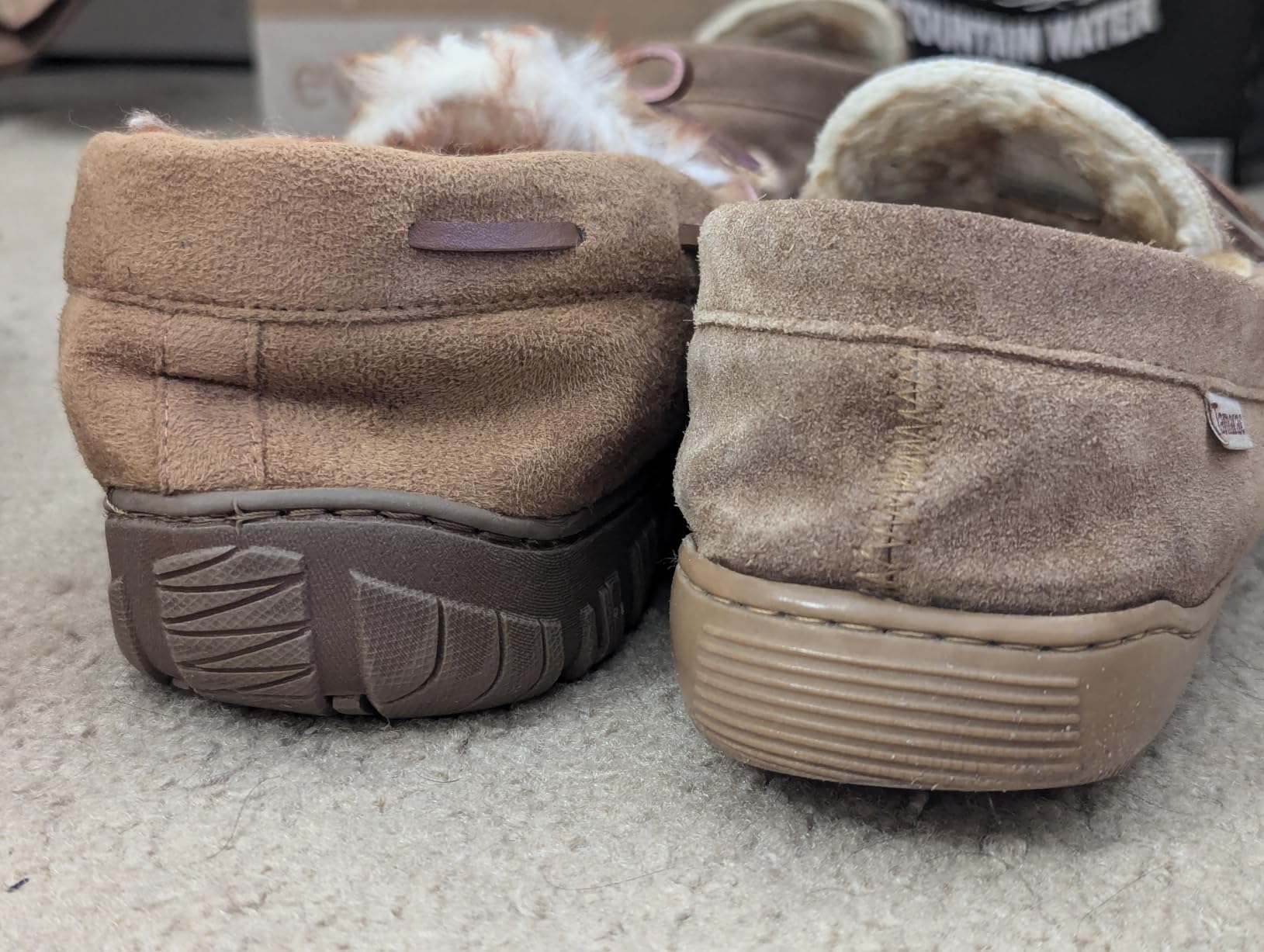 LA PLAGE Men's Moccasin Slippers Memory Foam Warm Plush House Slippers, Indoor Outdoor Comfortable Winter House Shoes customer photo 1