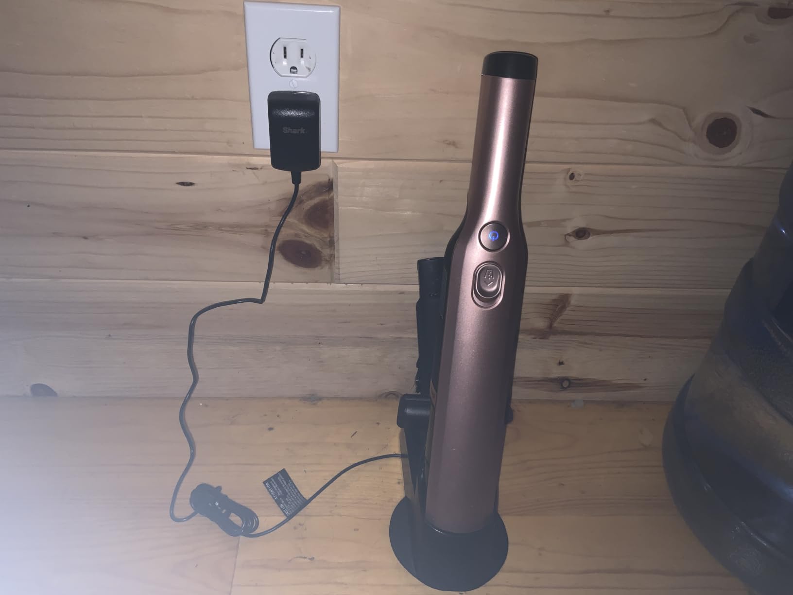 Shark WV201 WANDVAC Handheld Vacuum, Lightweight at 1.4 Pounds with Powerful Suction, Charging Dock, Single Touch Empty and Detachable Dust Cup,Graphite, Slate customer photo 2