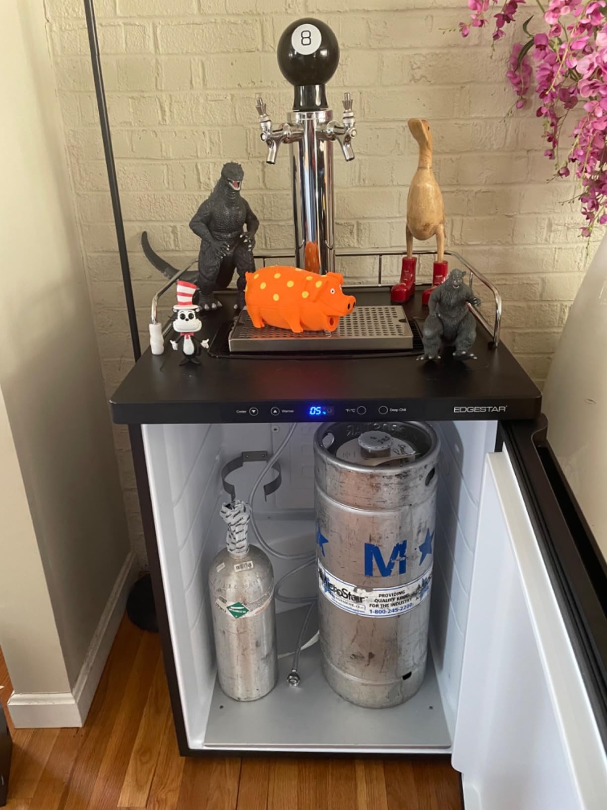 EdgeStar BR3002 24 Inch Wide Kegerator Conversion Refrigerator for Full Size Kegs with Deep Chill Mode - Black customer photo 2