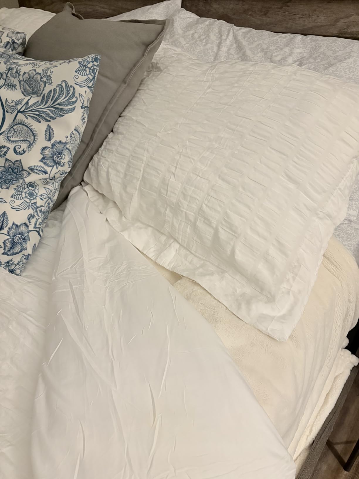COHOME All-Season Queen Size Cooling Comforter Duvet Insert - White customer photo 2