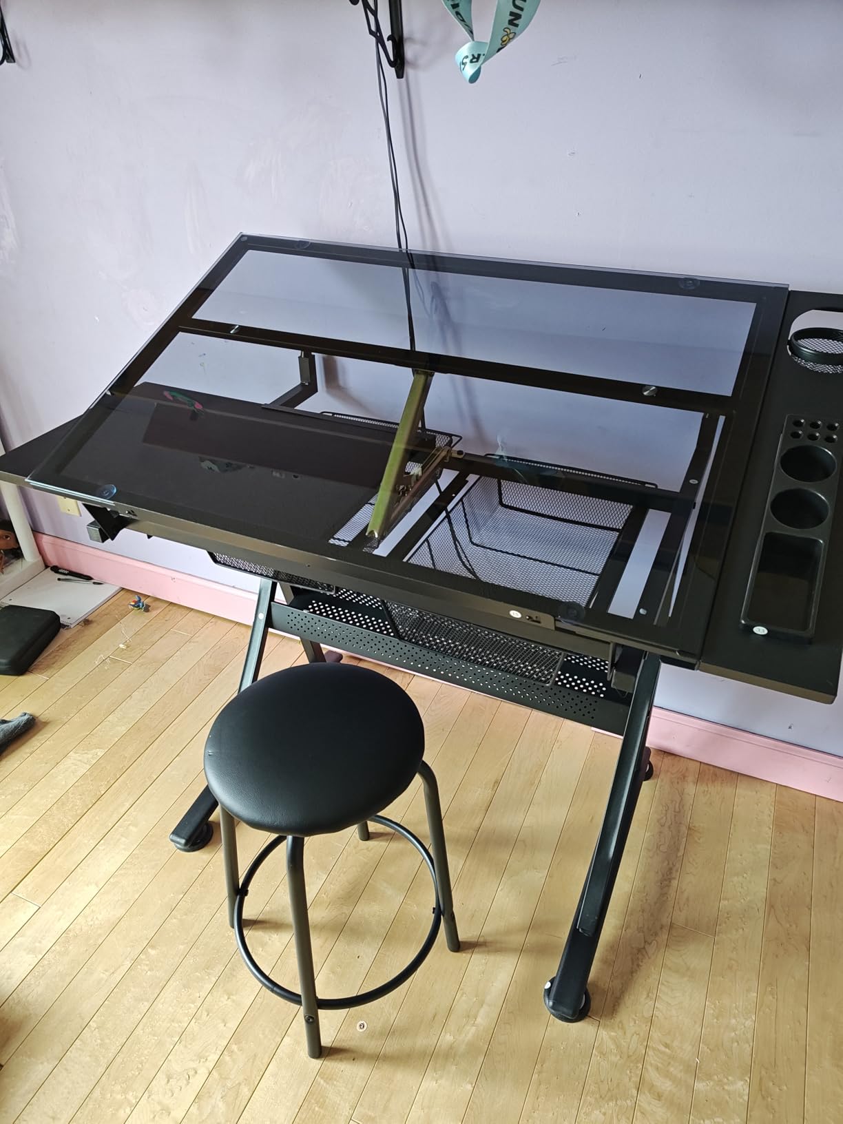 Yaheetech Adjustable Drafting Table & Stool, Tilting Glass Art Desk, Black customer photo 2