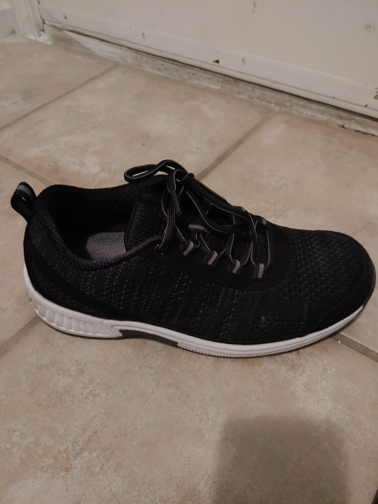 Orthofeet Lava Orthopedic Men's Walking Shoes customer photo 2
