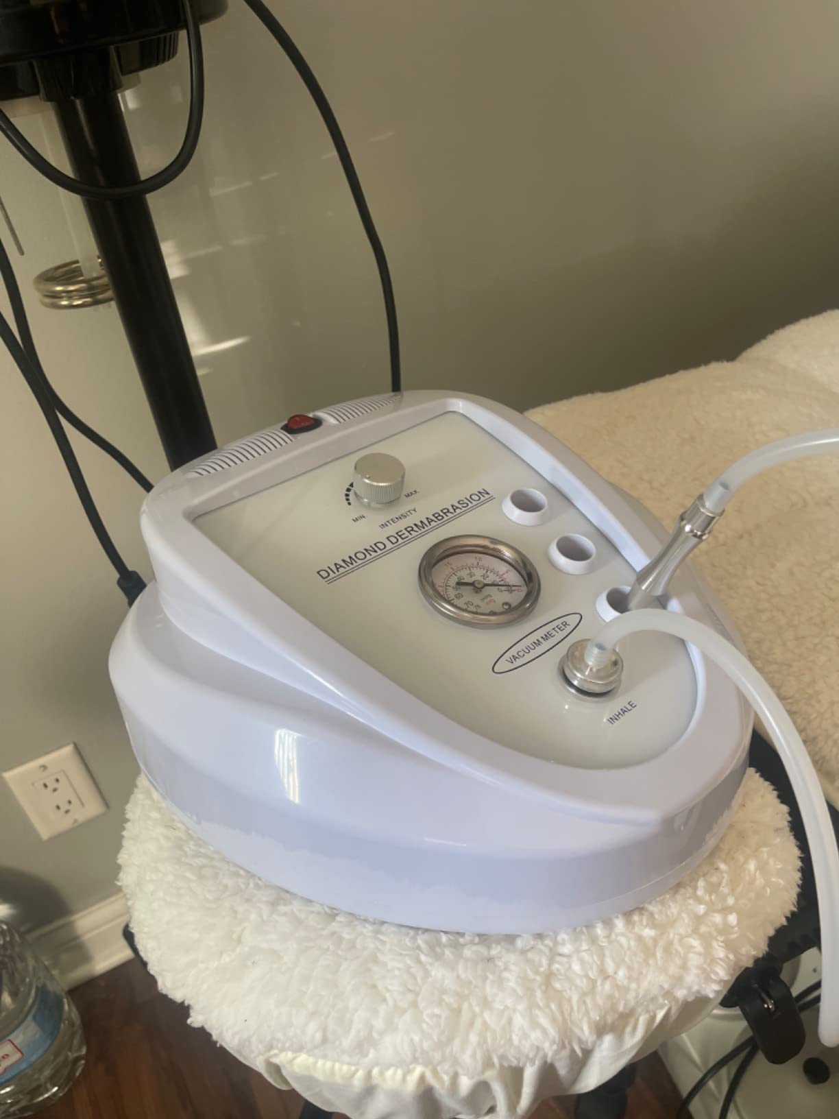 Diamond Microdermabrasion Machine, Yofuly 65-68cmHg Suction Power Professional Dermabrasion, Home Use Facial Skin Care Equipment customer photo 1