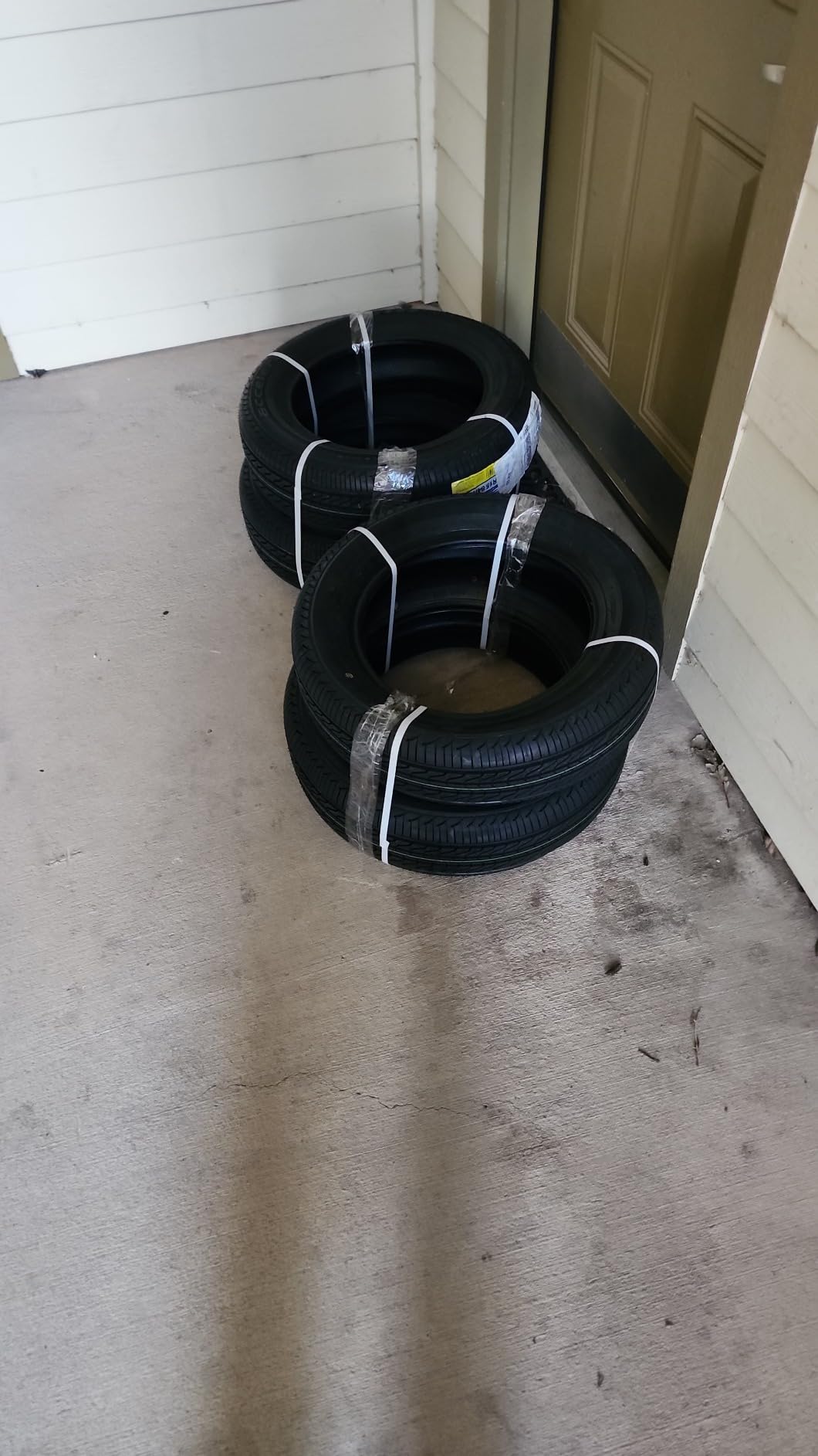 Accelera Eco Plush All-Season Passenger Car Touring Radial Tire-175/60R15 175/60/15 175/60-15 81H Load Range SL 4-Ply BSW Black Side Wall UTQG 400AA customer photo 1