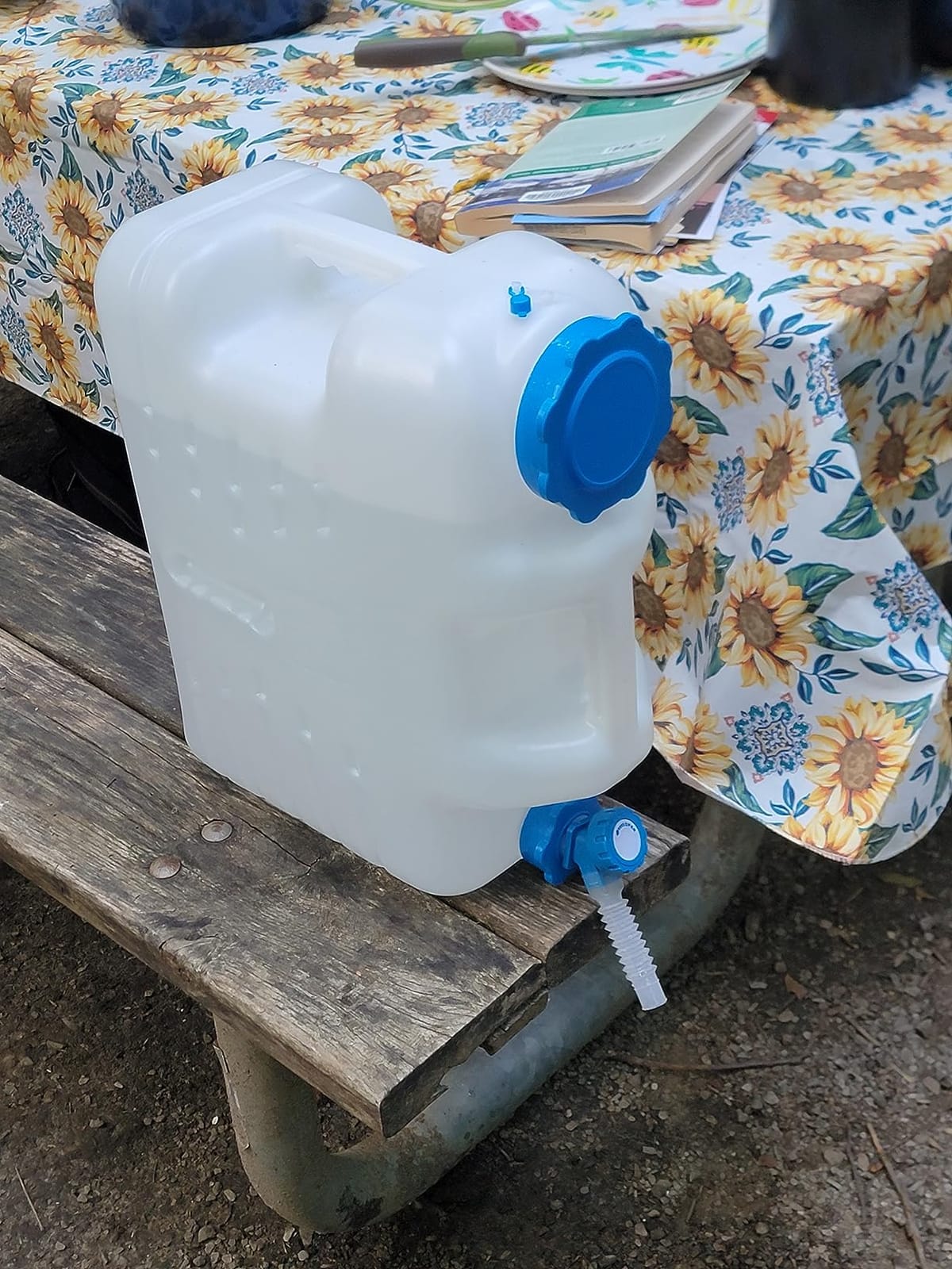 REDCAMP 4 Gallon/15L Portable Water Container with Spigot,Camping Water Jug,Camping Water Container, Large Water Tank,Portable Emergency Water Storage for Camping,Car,Hiking,Hurricane Supplies customer photo 1