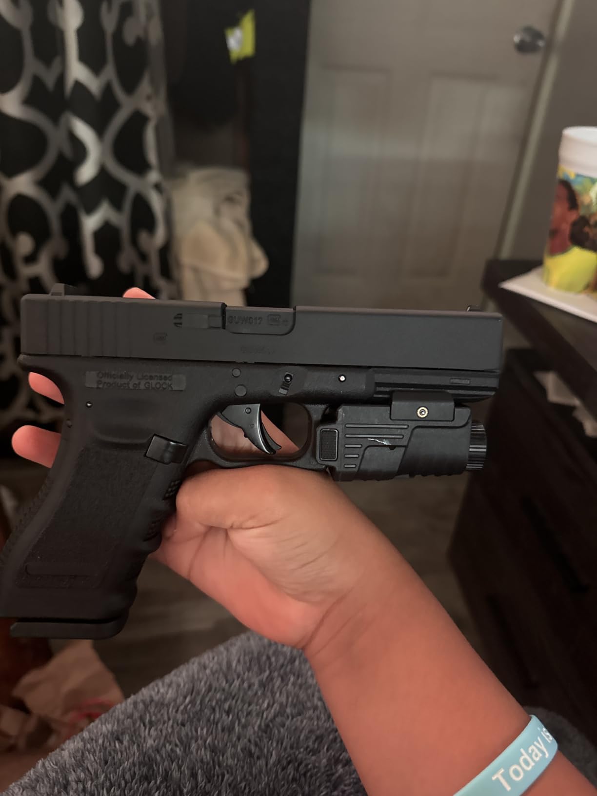 Glock 17 Gen3 Blowback .177 Caliber BB Gun Air Pistol customer photo 2