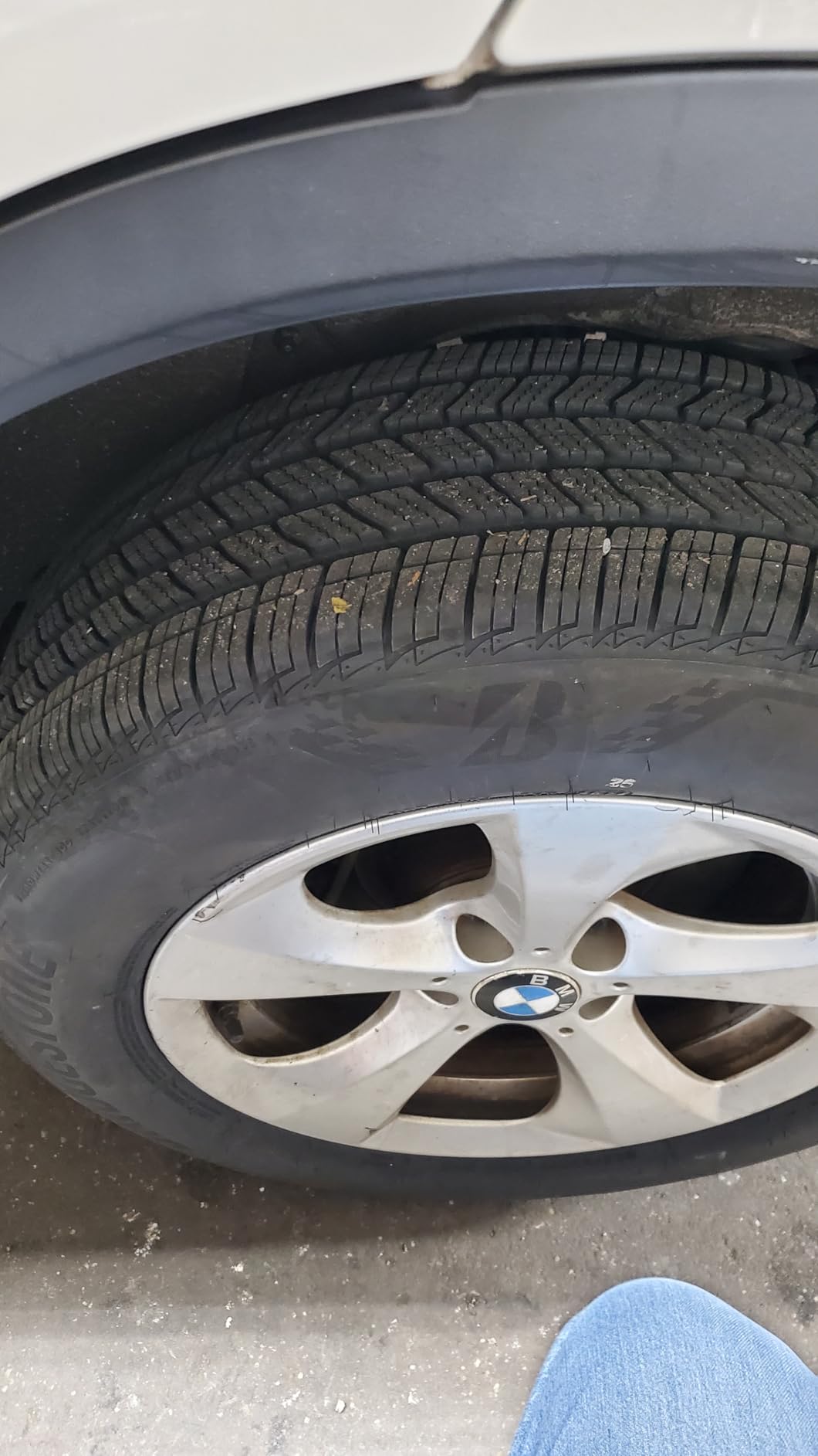 Bridgestone Turanza QuietTrack All-Season Touring Tire 225/55R17 97 V customer photo 1