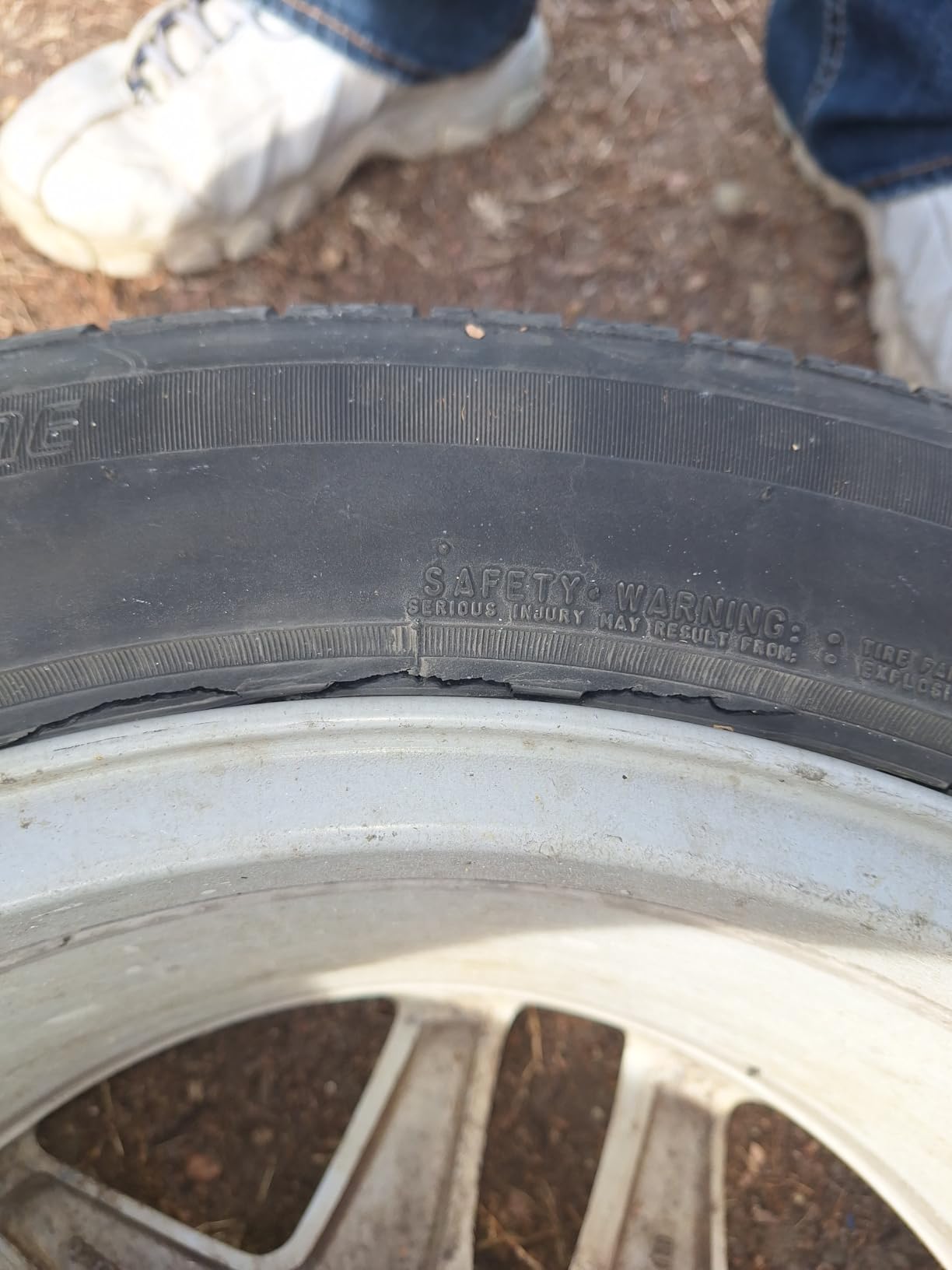 Bridgestone Turanza QuietTrack All-Season Touring Tire 225/55R17 97 V customer photo 2
