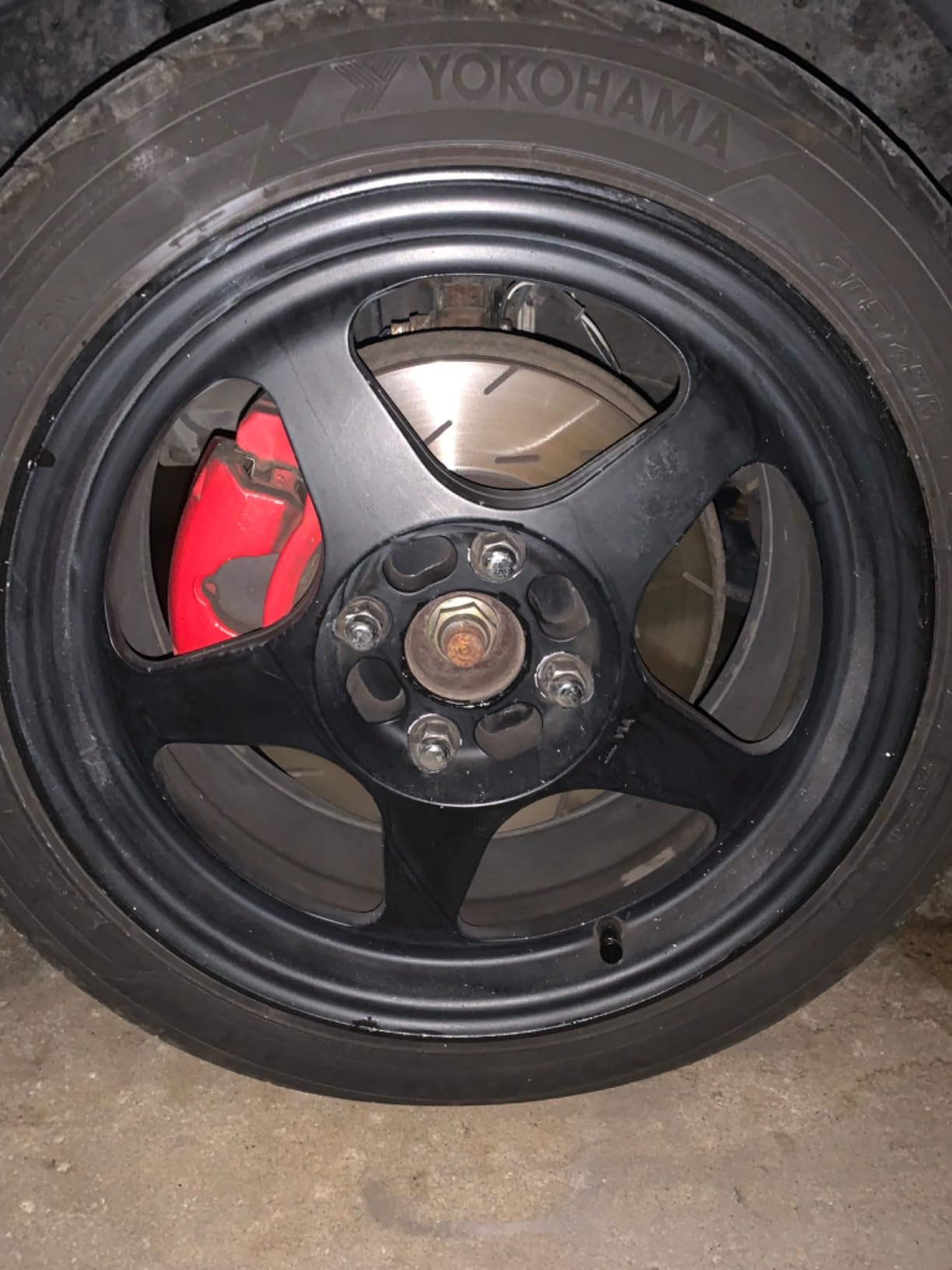 Yokohama Advan Fleva V701 225/35R18 87W customer photo 2