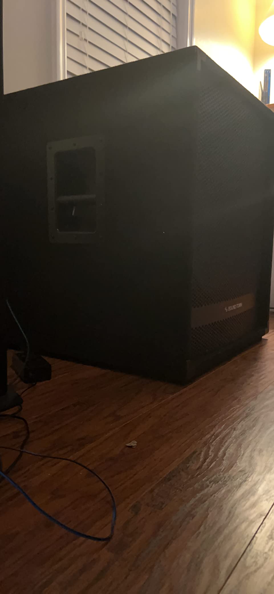 Sound Town METIS Series Powered Subwoofer 1400 Watts 12”, with Class-D Amplifiers, 3” Voice Coil (METIS-12SPW) customer photo 2