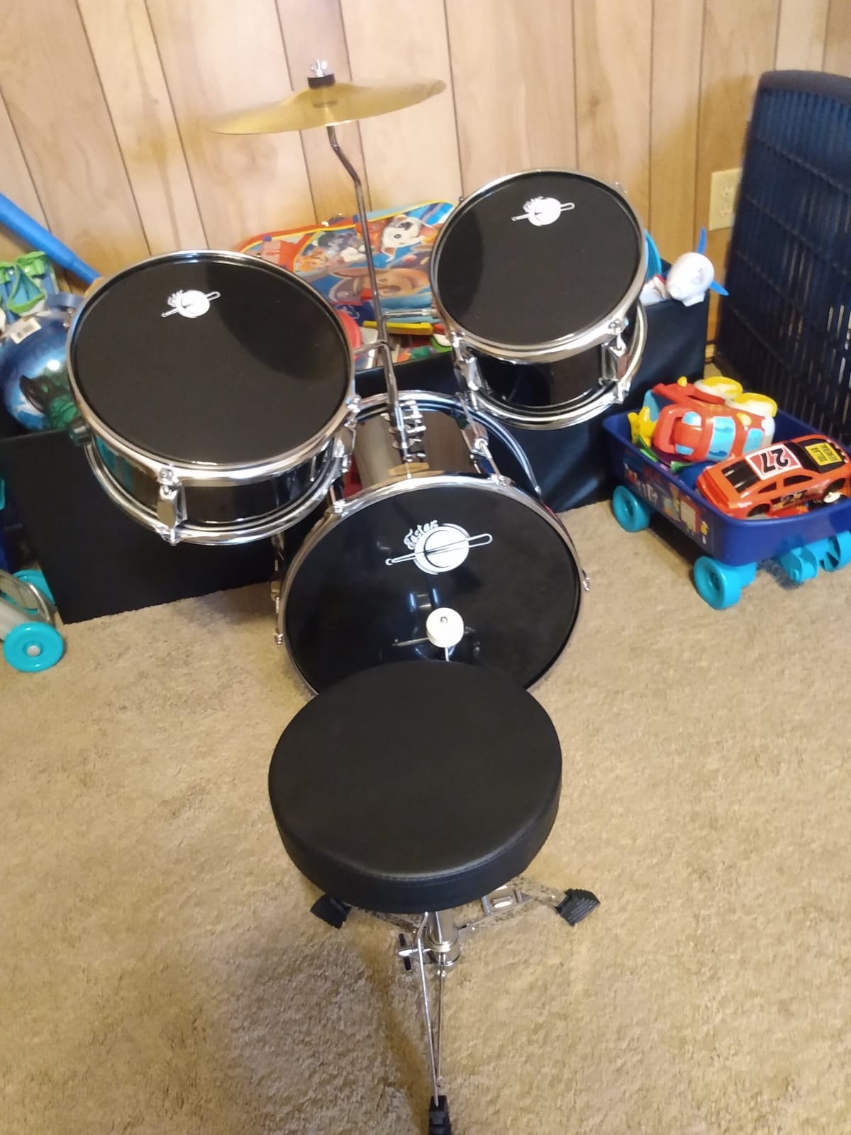 Eastar Drum Set 14 inch for Beginners,3 Piece Junior Drum Kit with Bass Tom Snare Drum,Adjustable Throne, Cymbal, Pedal & Two Pairs of Drumsticks, Metallic Purple customer photo 1