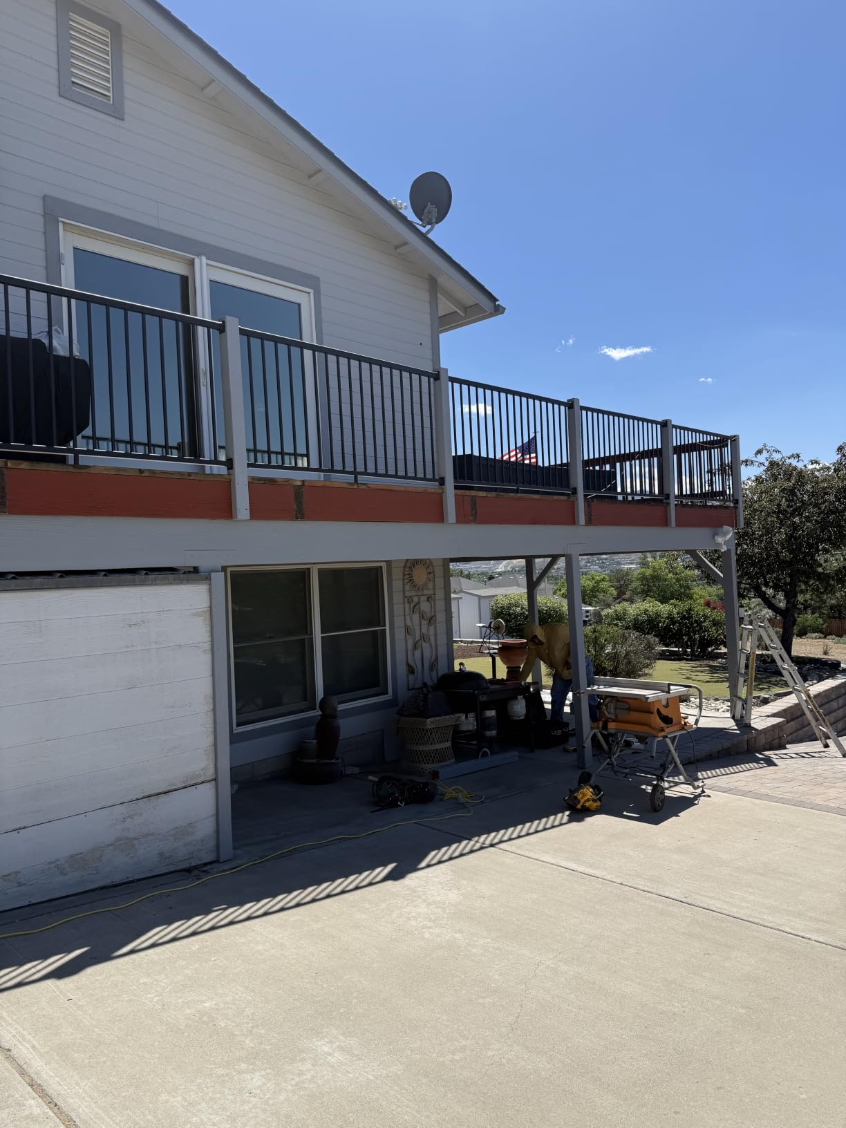 Weatherables 36 in. H x 6 ft. W Stanford Deck Railing Kit – Aluminum Porch & Balcony Railing Kit with Black Powder-Coated Finish, Adjustable Outdoor Hand Rail System customer photo 2