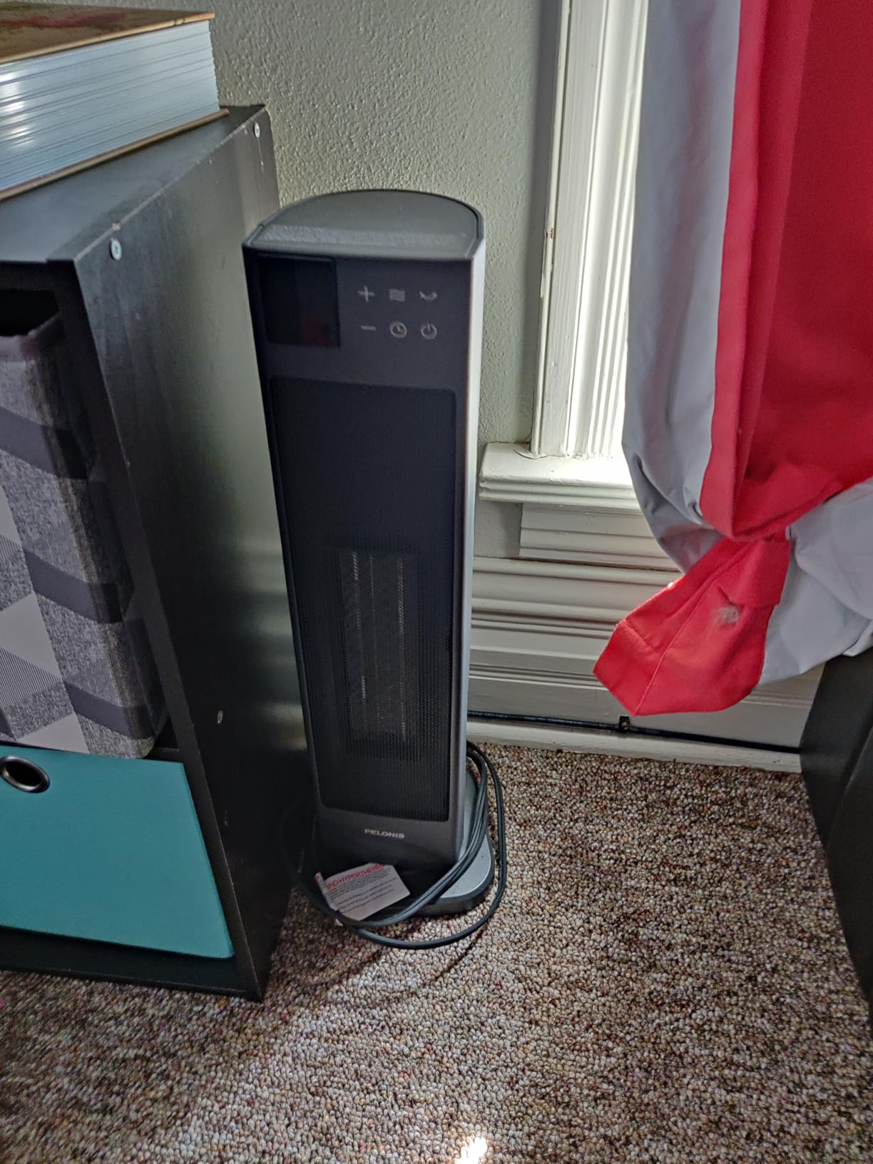 PELONIS 23” Oscillating Ceramic Tower Space Heater with Remote & Thermostat, Electric Energy Efficient Floor Heater for Indoor Use Large Room Safe with Timer, ECO Mode, 1500W, White customer photo 1