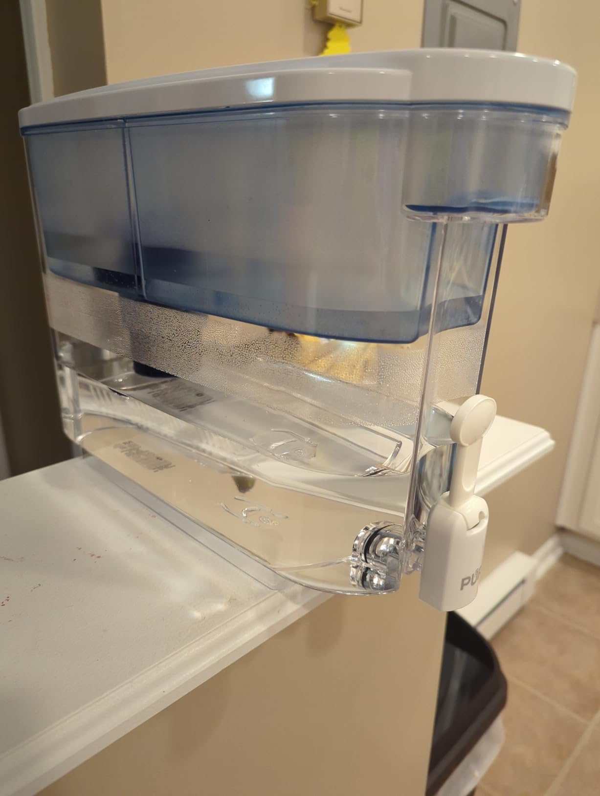 PUR 30-Cup Countertop Water Filter Dispenser for Fridge, White/Blue customer photo 2