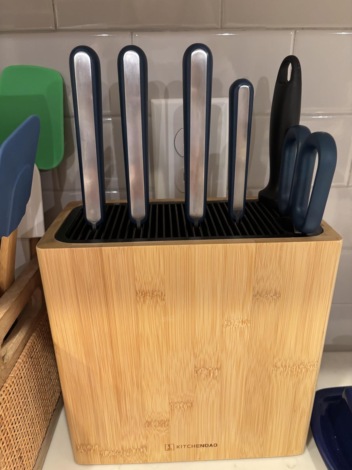 KITCHENDAO XL Bamboo Universal Knife Block Holder with Slots for Scissors and Sharpening Rod, Safe, Space Saver Knives Storage Stand Display without Knives, Unique Slot Design to Protect Blade customer photo 2
