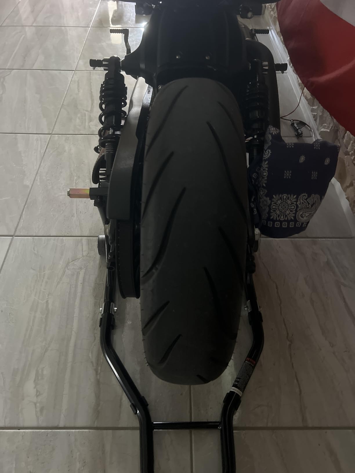 MICHELIN Commander III Touring Rear Tire - 180/55B-18 (80H) customer photo 1