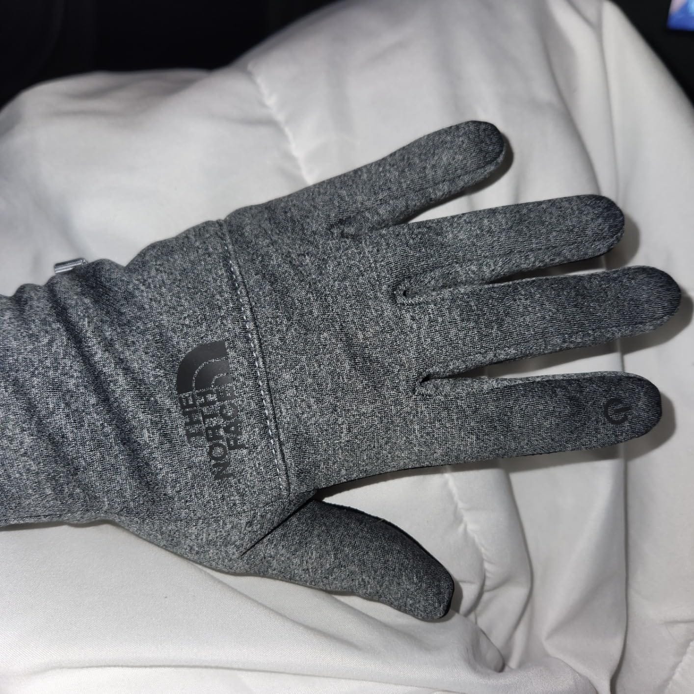 THE NORTH FACE Women's Etip Recycled Glove | Touchscreen Compatible Winter Running Gloves With Silicone Grippers customer photo 1