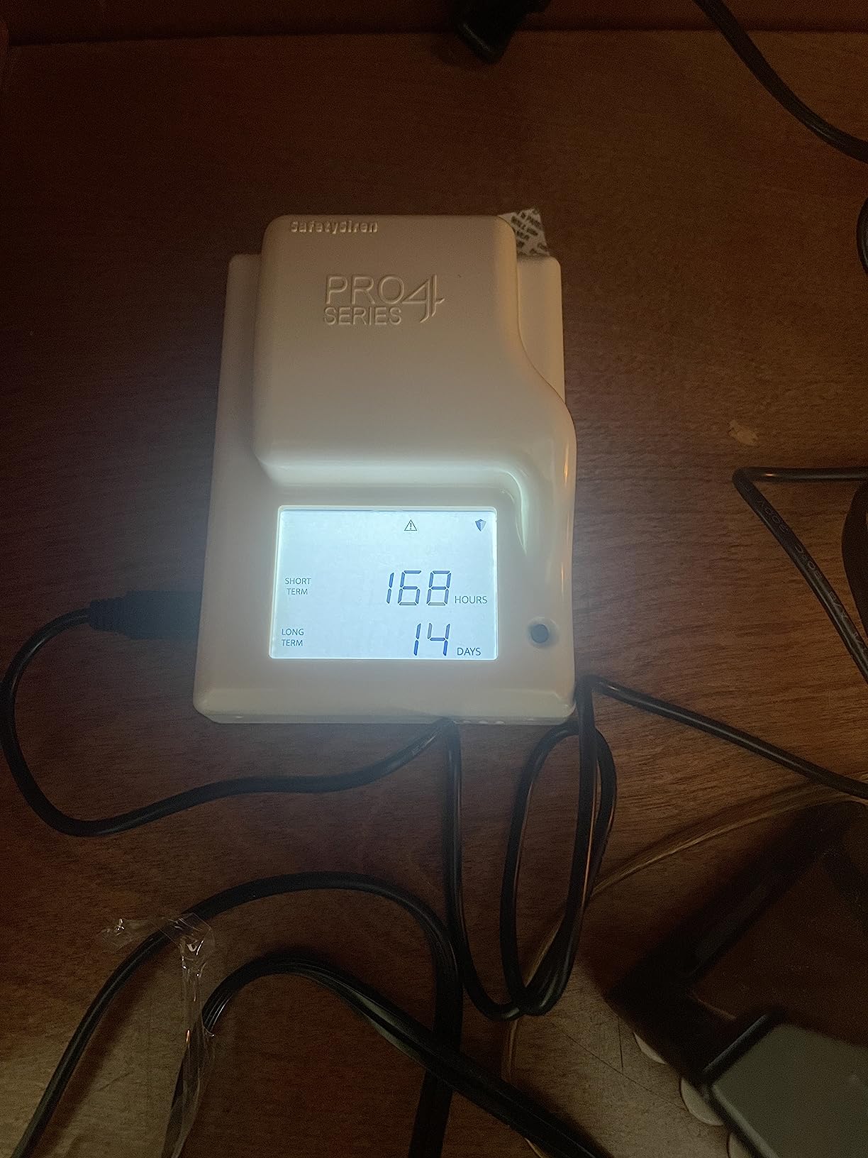 Safety Siren Pro4 Series Plug-in Radon Detector for Home Basement & Office customer photo 1