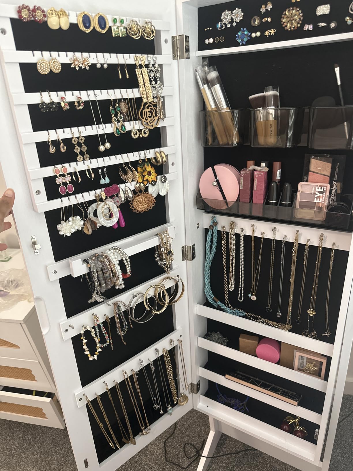 SONGMICS LED Jewelry Cabinet Standing, Lockable Armoire customer photo 1