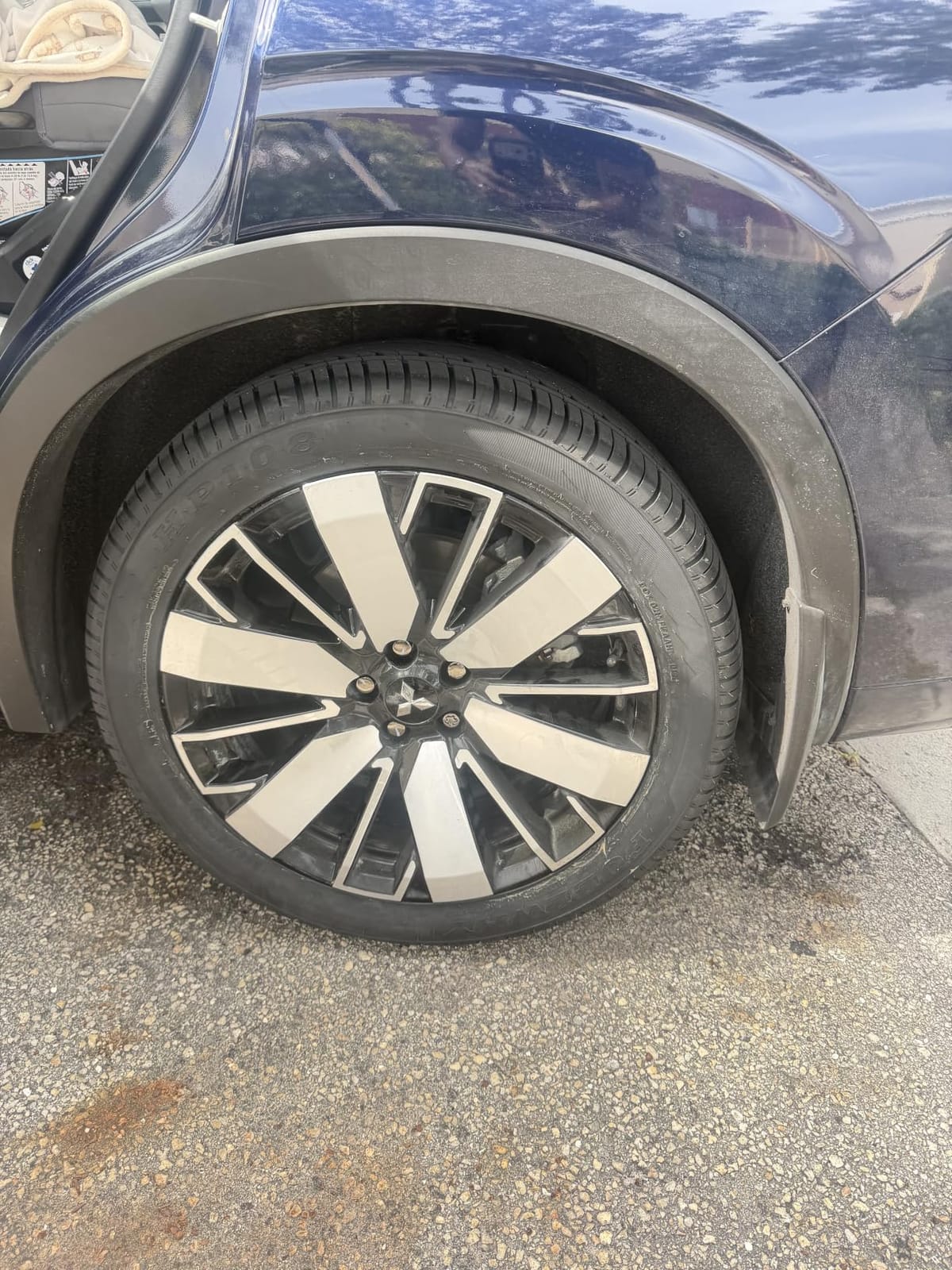 Fullway HP108 195/65R15 91H SL All Season Performance Passenger Tire customer photo 1