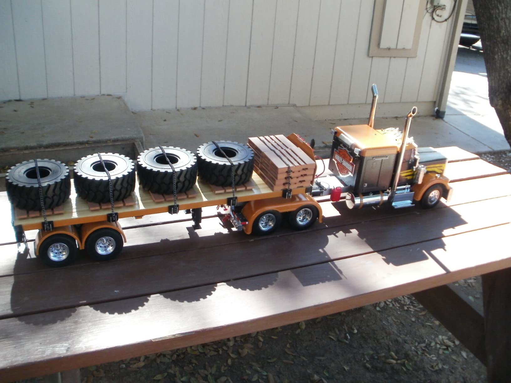US in Stock Toucan RC Hobby 1/14 2 Axles RC Tractor Flatbed Trailer DIY Model Remote Control Semi Truck customer photo 2