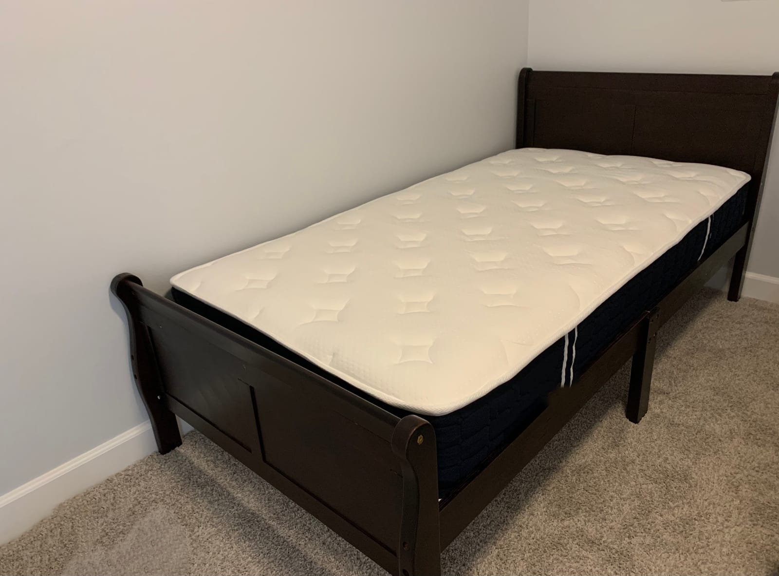 Coolvie Twin XL Mattress 10 Inch, Individual Pocket Spring with Memory Foam customer photo 1
