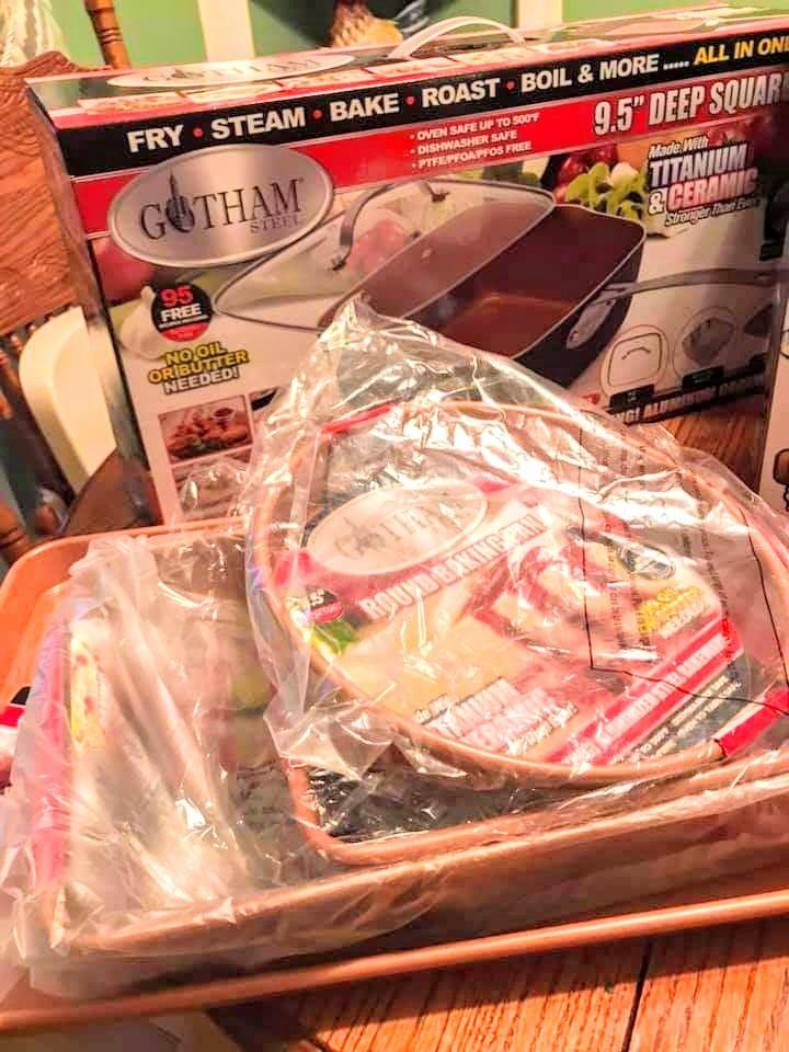 GOTHAM STEEL 12 Pc Ceramic Cookware Set, Diamond & Titanium Reinforced customer photo 1