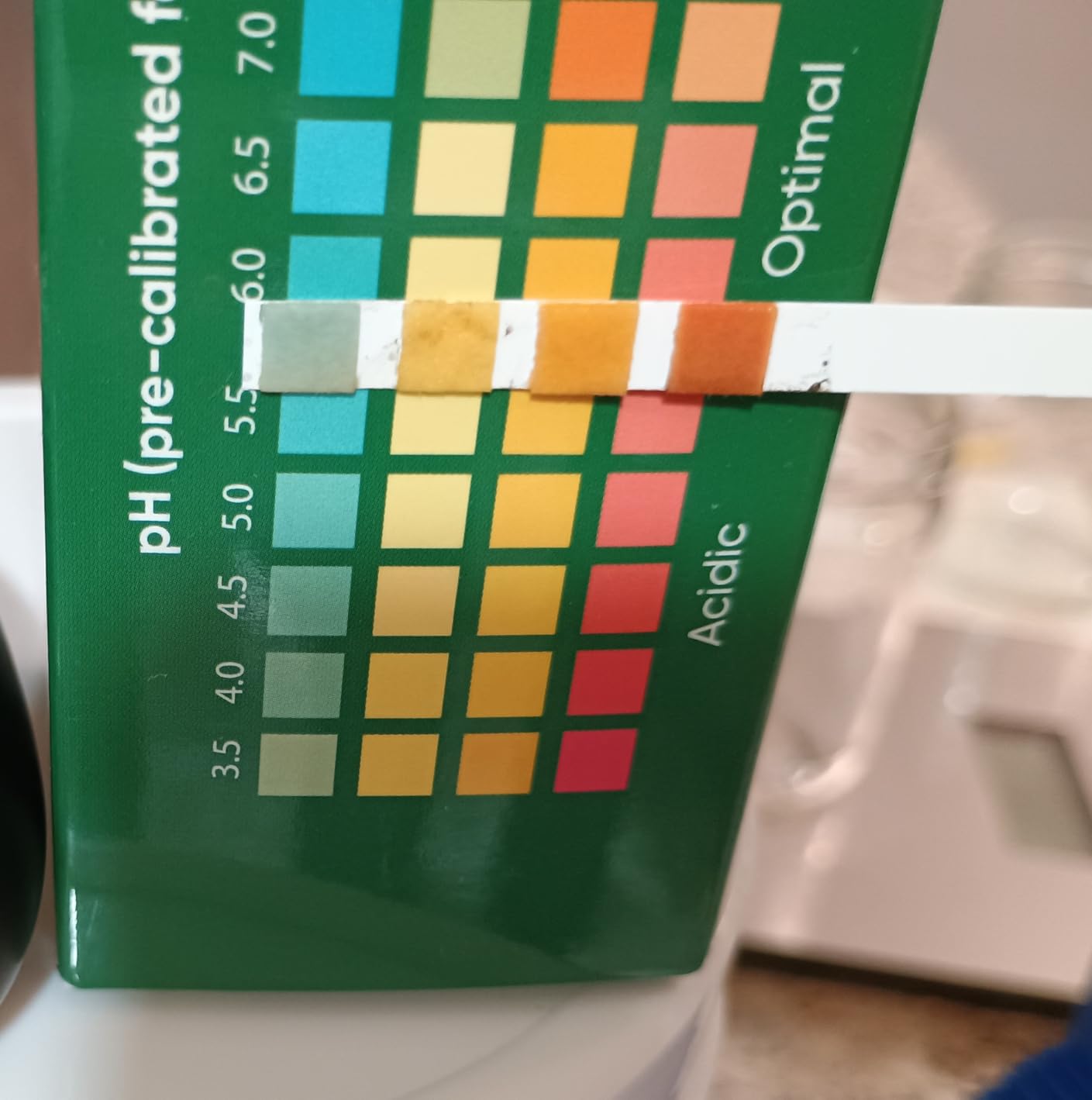 Soil Test Kit – 100 Soil pH Test Strips (3.5–9 Range) for Garden, Lawn & Indoor Plants – Easy At-Home Soil Testing customer photo 1