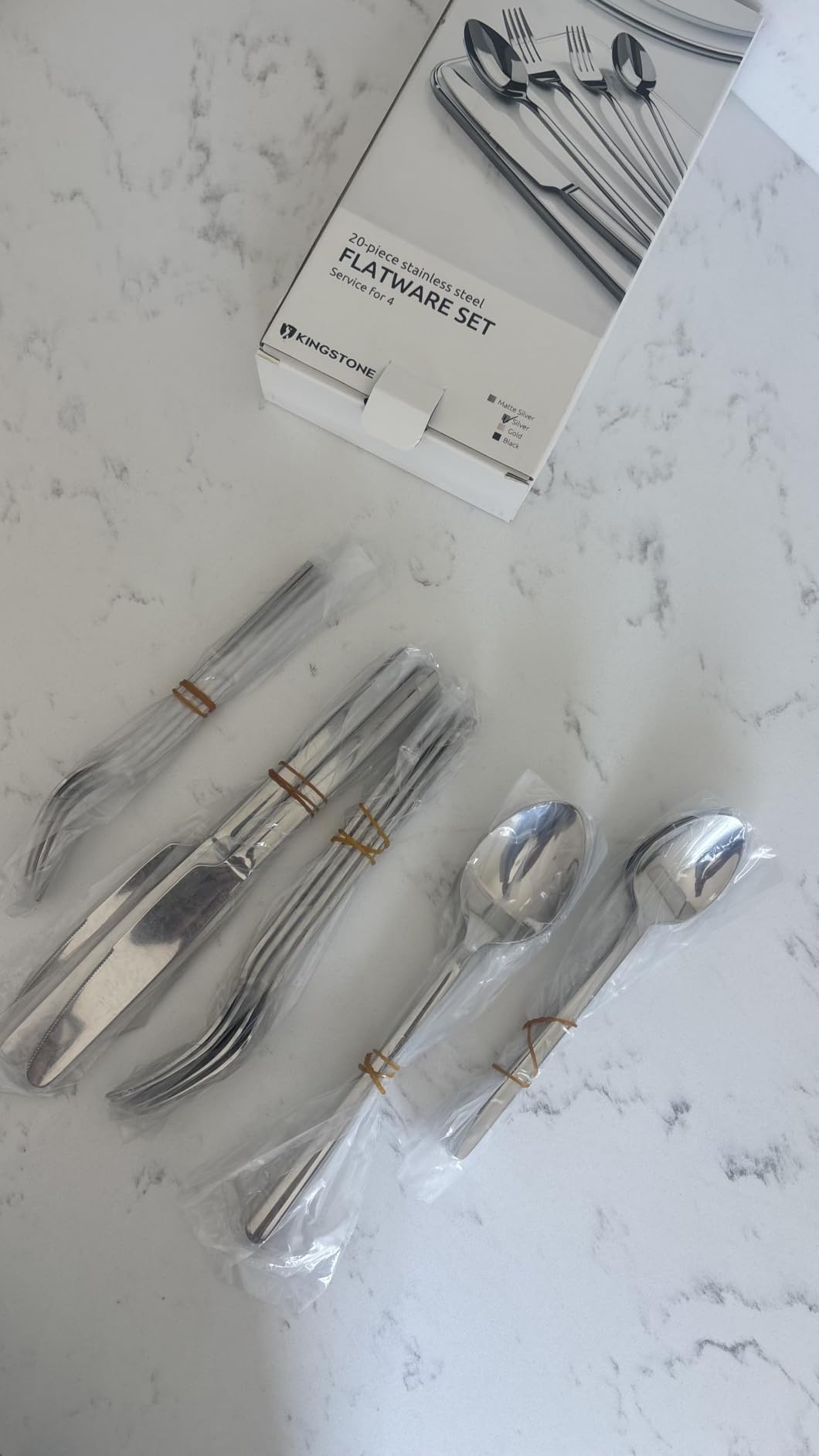 KINGSTONE Silverware Set, 20 Piece Flatware Cutlery Set for 4, 18/10 Stainless Steel Silverware Mirror Polished Dishwasher Safe for Home, Restaurant, Wedding, Party(Silver, 20 pieces for 4) customer photo 1