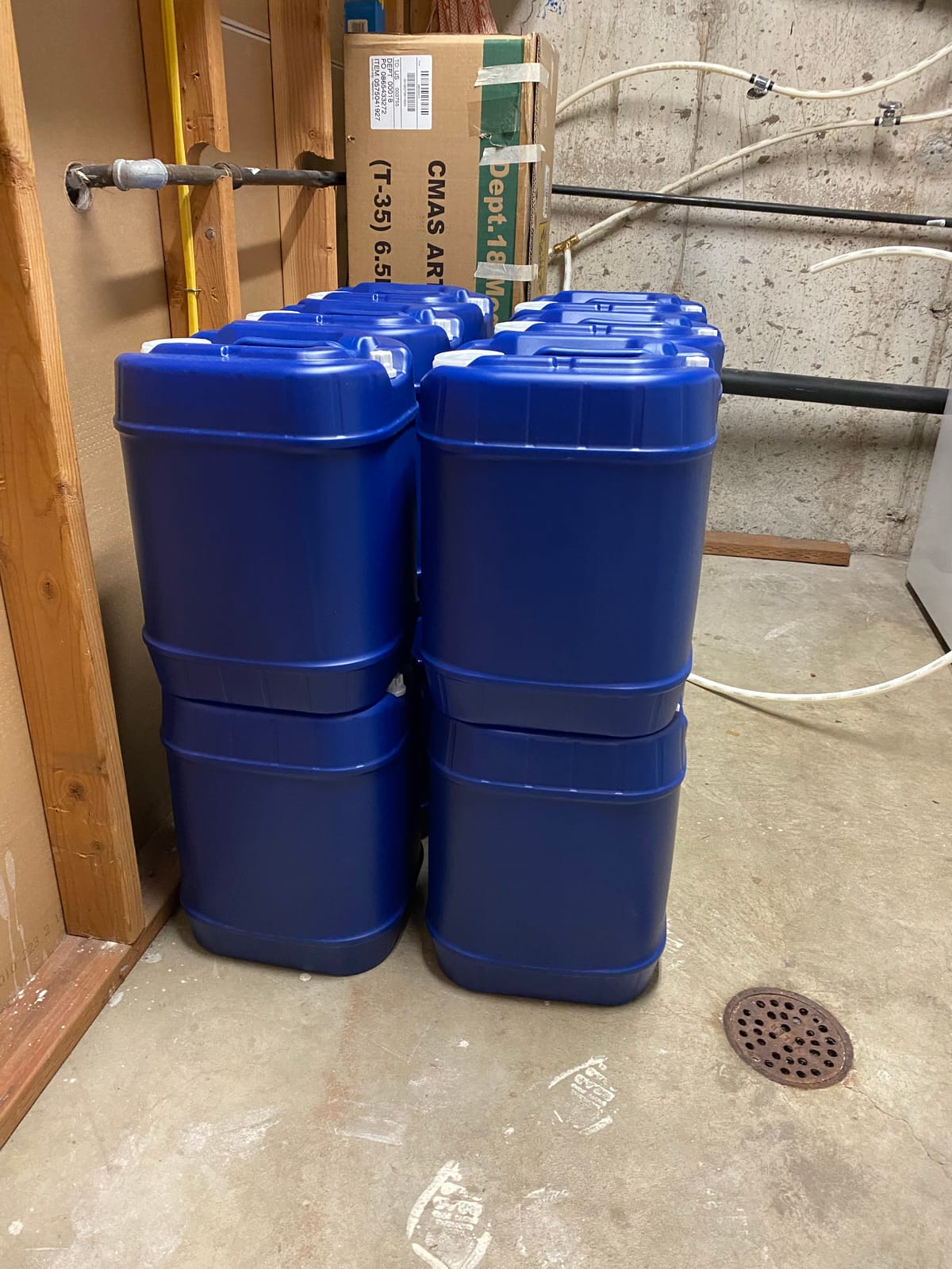 5-Gallon Stackable Water Storage Containers, Emergency Water Storage for Camping and Disaster Preparedness, 30 Gallons customer photo 2