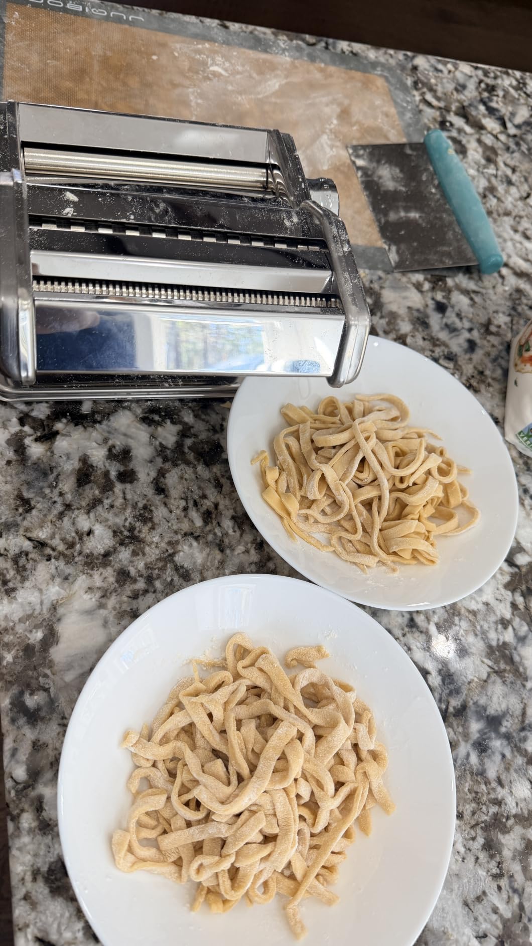 Pasta Maker - 7 Thickness Settings Roller & 2 Width Cutters Pasta Machine customer photo 2