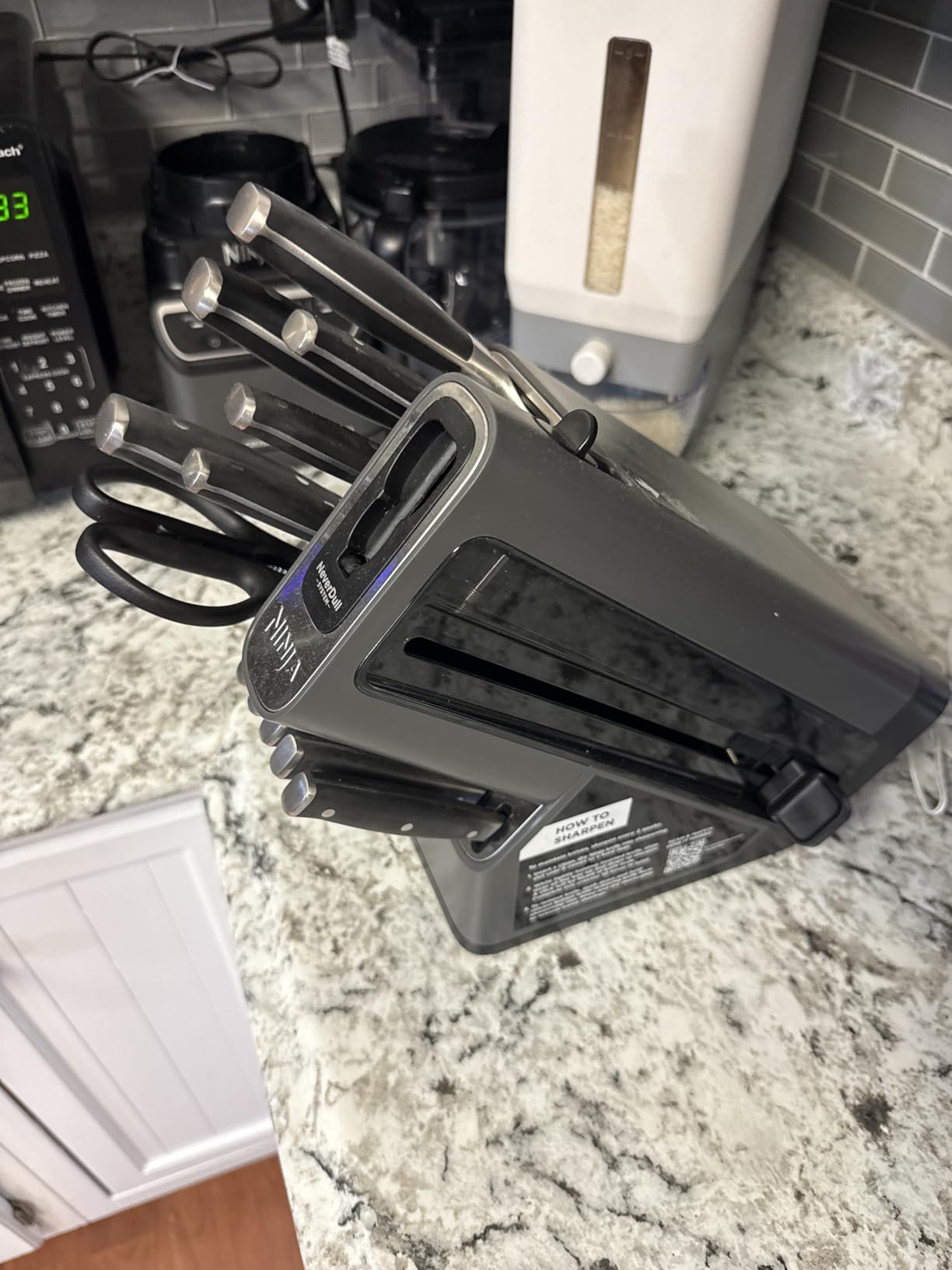 Ninja® NeverDull™ 17-Pc Knife Block Set, Built-in Sharpener, Black, K32017 customer photo 1