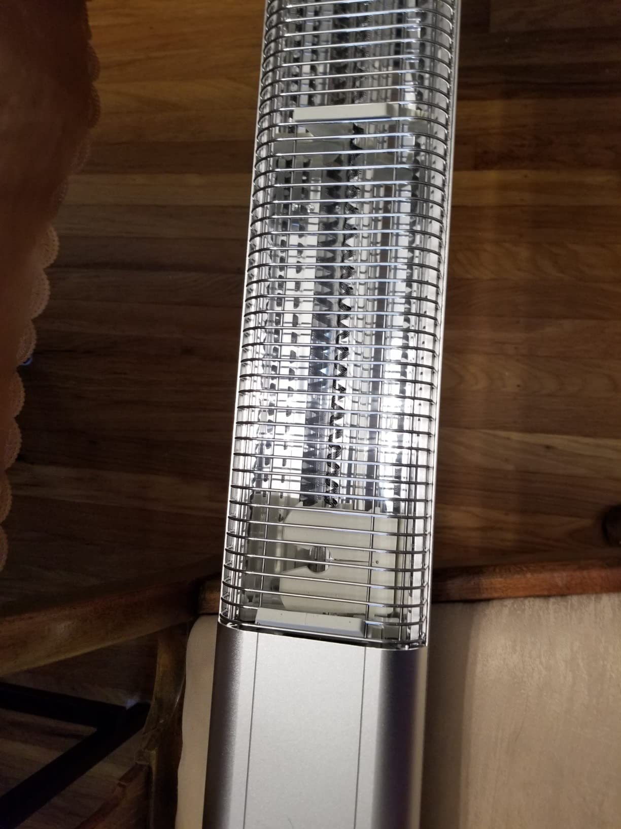 SereneLife Infrared Patio Heater, 1500W Electric Standing with Remote Control, IP44 Approved, Odorless, Three Power Settings, Indoor/Outdoor for Restaurant, Backyard, Garage, Decks customer photo 1