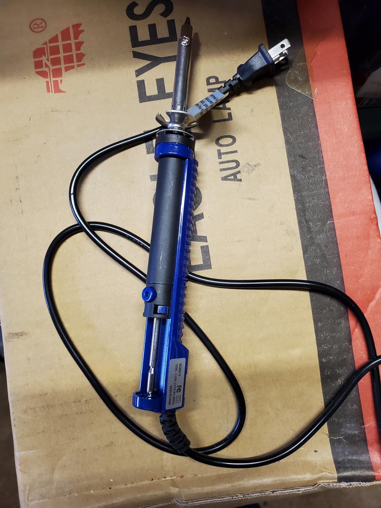 K KERNOWO 929D-V Electric Desoldering Soldering Iron Sucker – Desoldering Pump Tool with 1.0mm & 1.2mm Nozzles, Desoldering Gun with Wick & Cleaning Pin for Through-Hole Solder Removal customer photo 2
