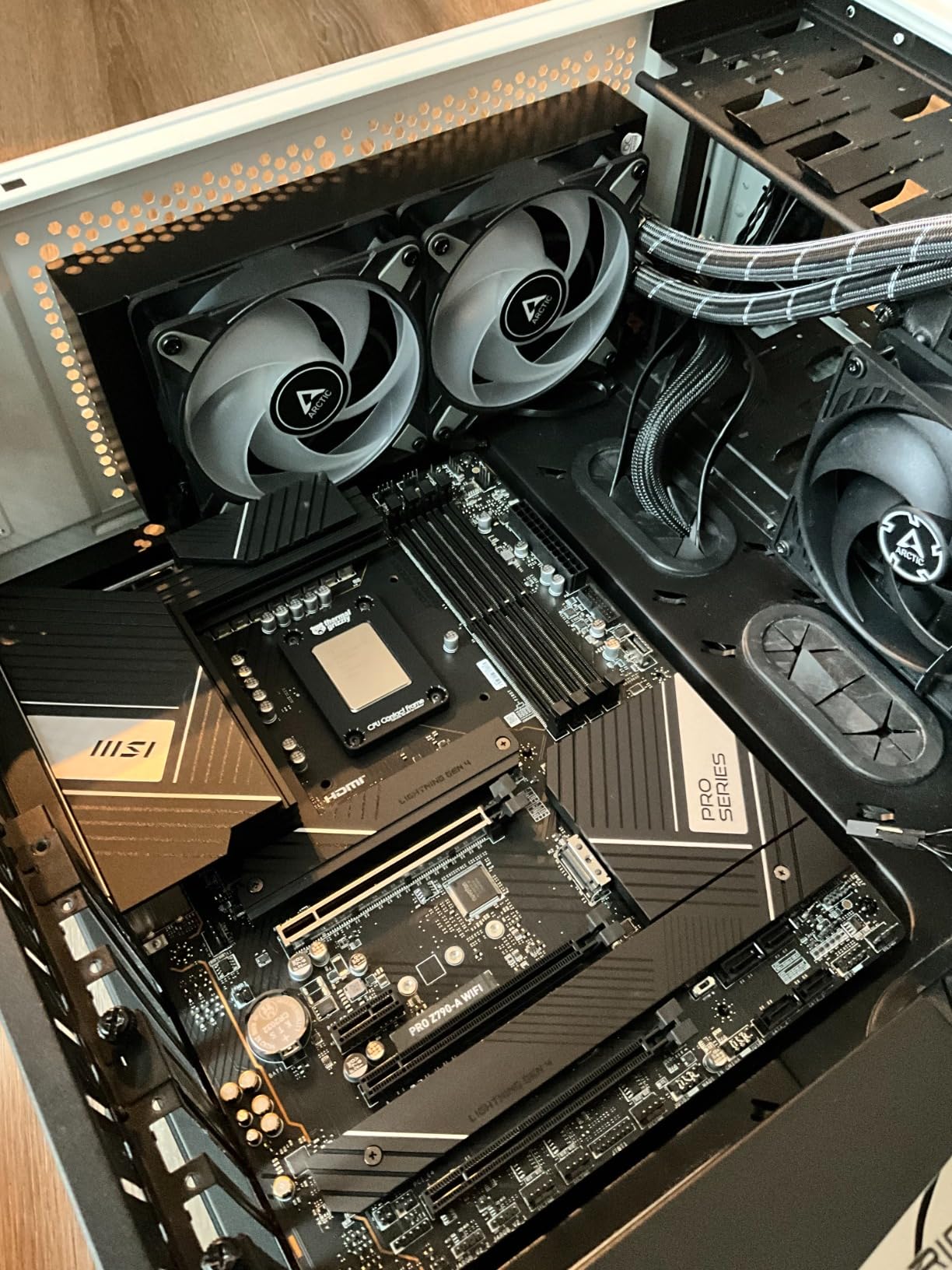 Intel Core i9-12900KF Gaming Desktop Processor 16 (8P+8E) Cores up to 5.2 GHz Unlocked LGA1700 600 Series Chipset 125W customer photo 2