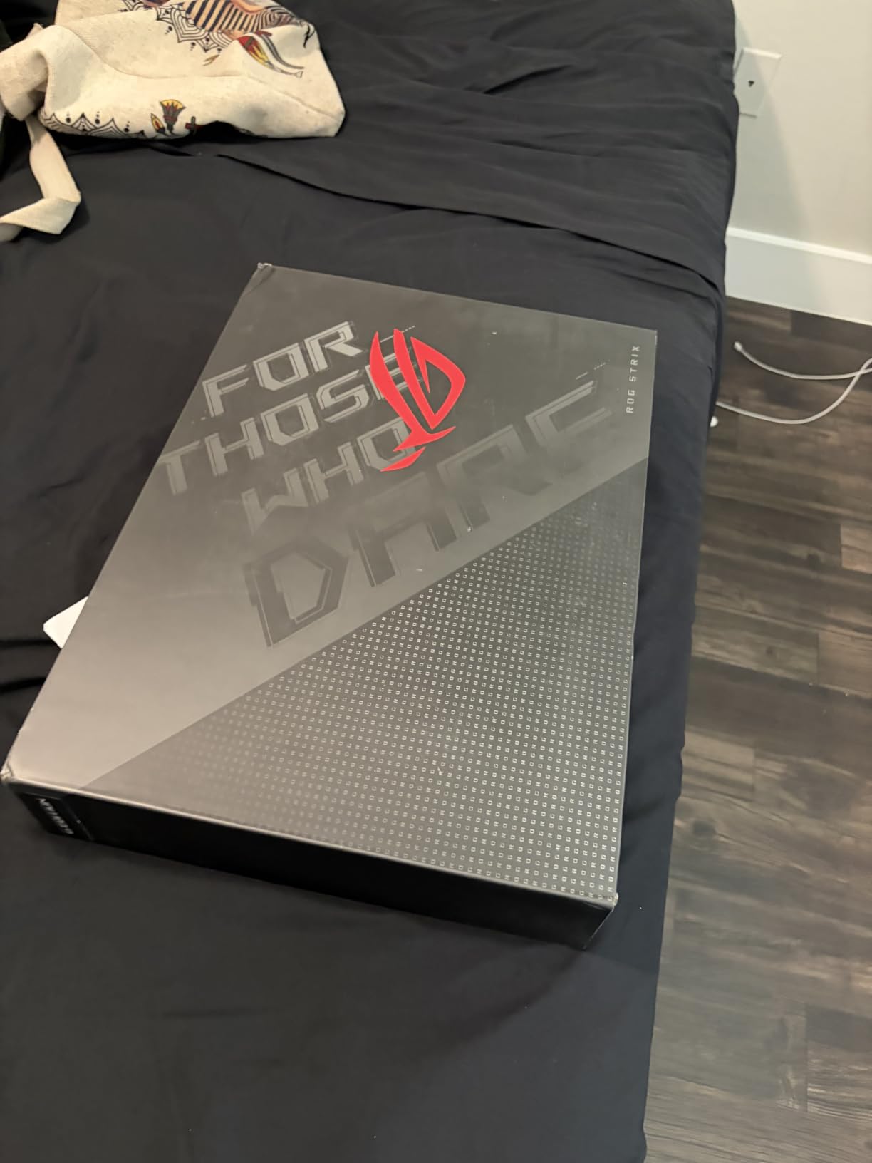 ASUS ROG Strix G17 (2021) Gaming Laptop, 17.3” 144Hz IPS Type FHD, NVIDIA GeForce RTX 3050 Ti, AMD Ryzen 7 4800H, 16GB DDR4, 512B PCIe NVMe SSD, RGB Keyboard, Windows 10, G713IE-EB74 customer photo 2